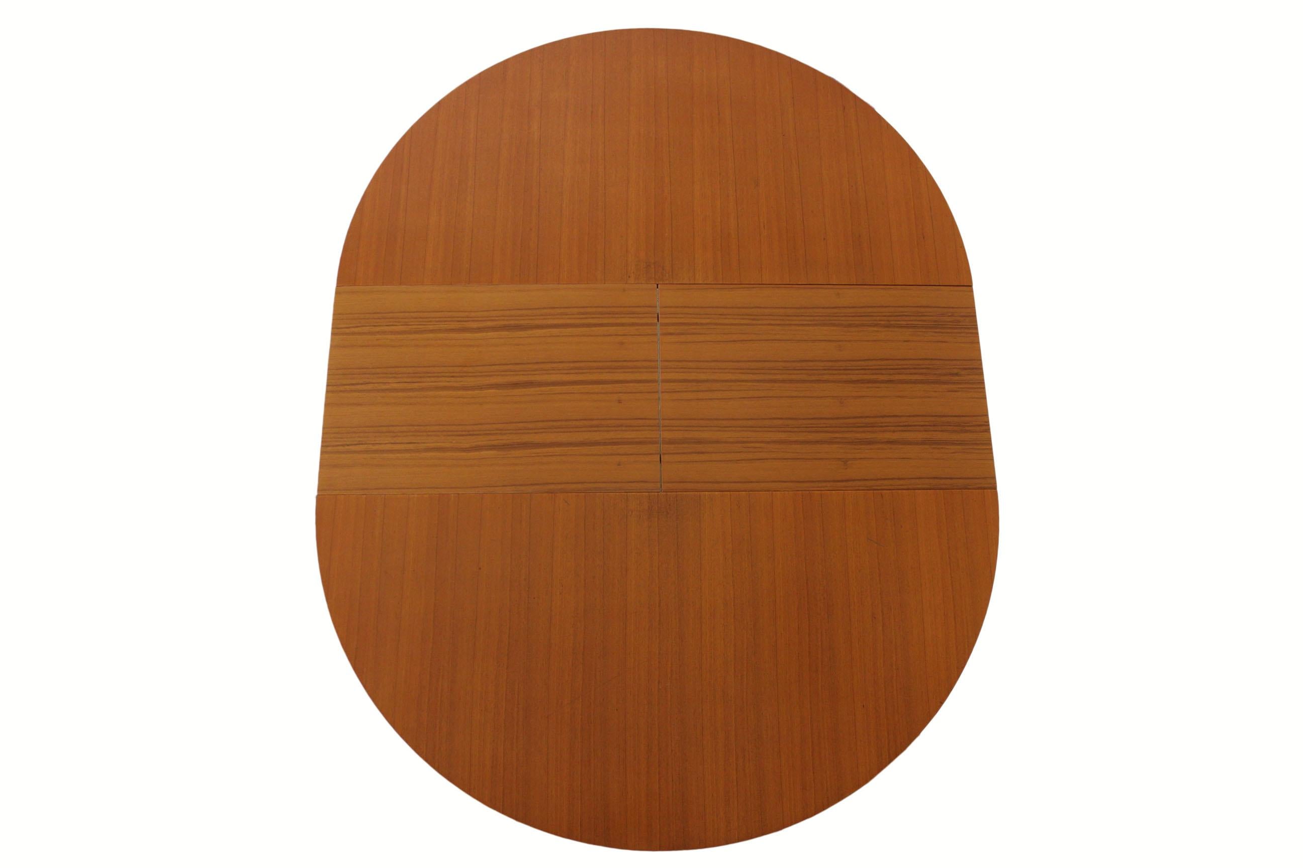 1950s Scandinavian Extendible Dining Table In Good Condition In Ceglie Messapica, IT