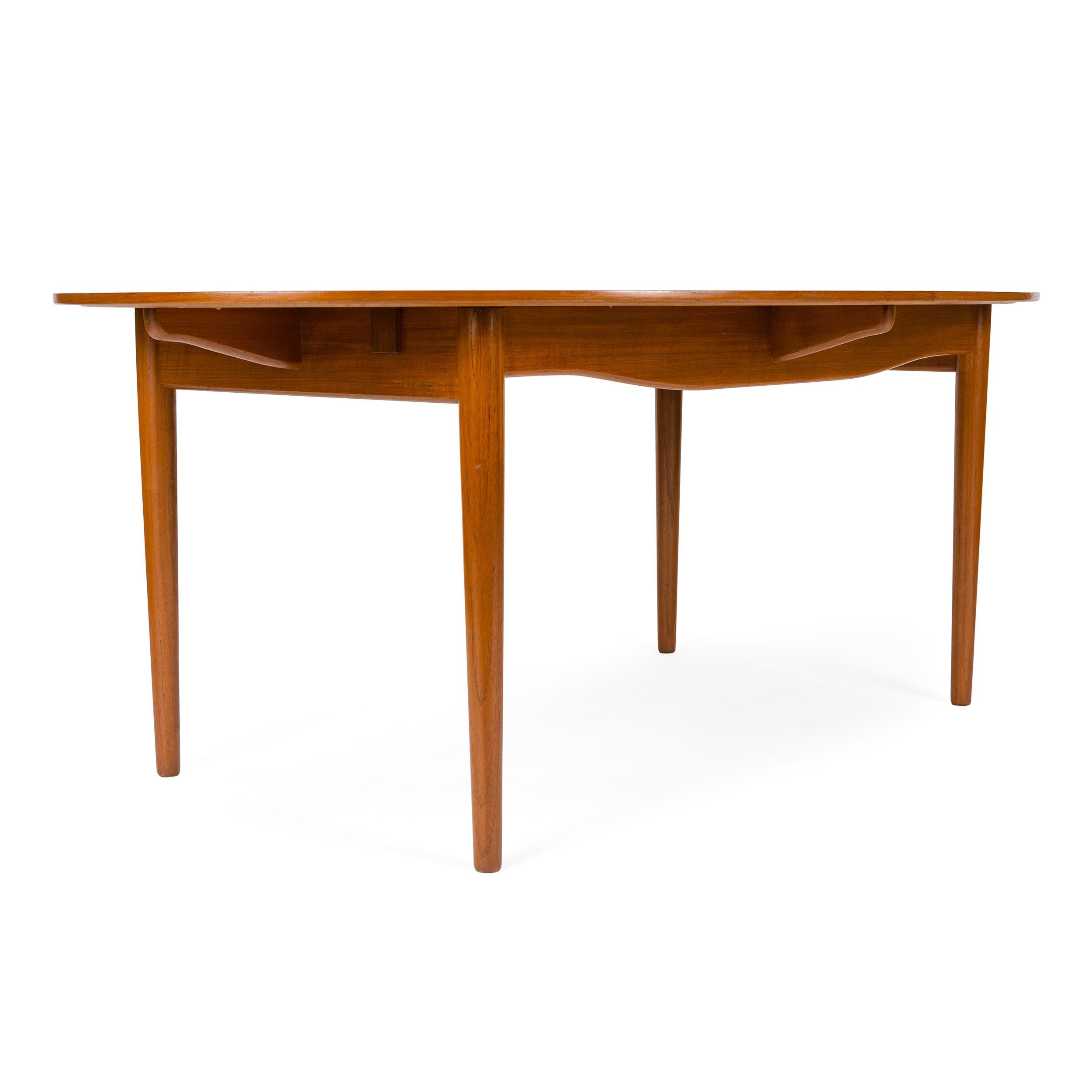 Danois Table de salle à manger moderne scandinave Judas des années 1950 de Finn Juhl pour Niels Vodder en vente