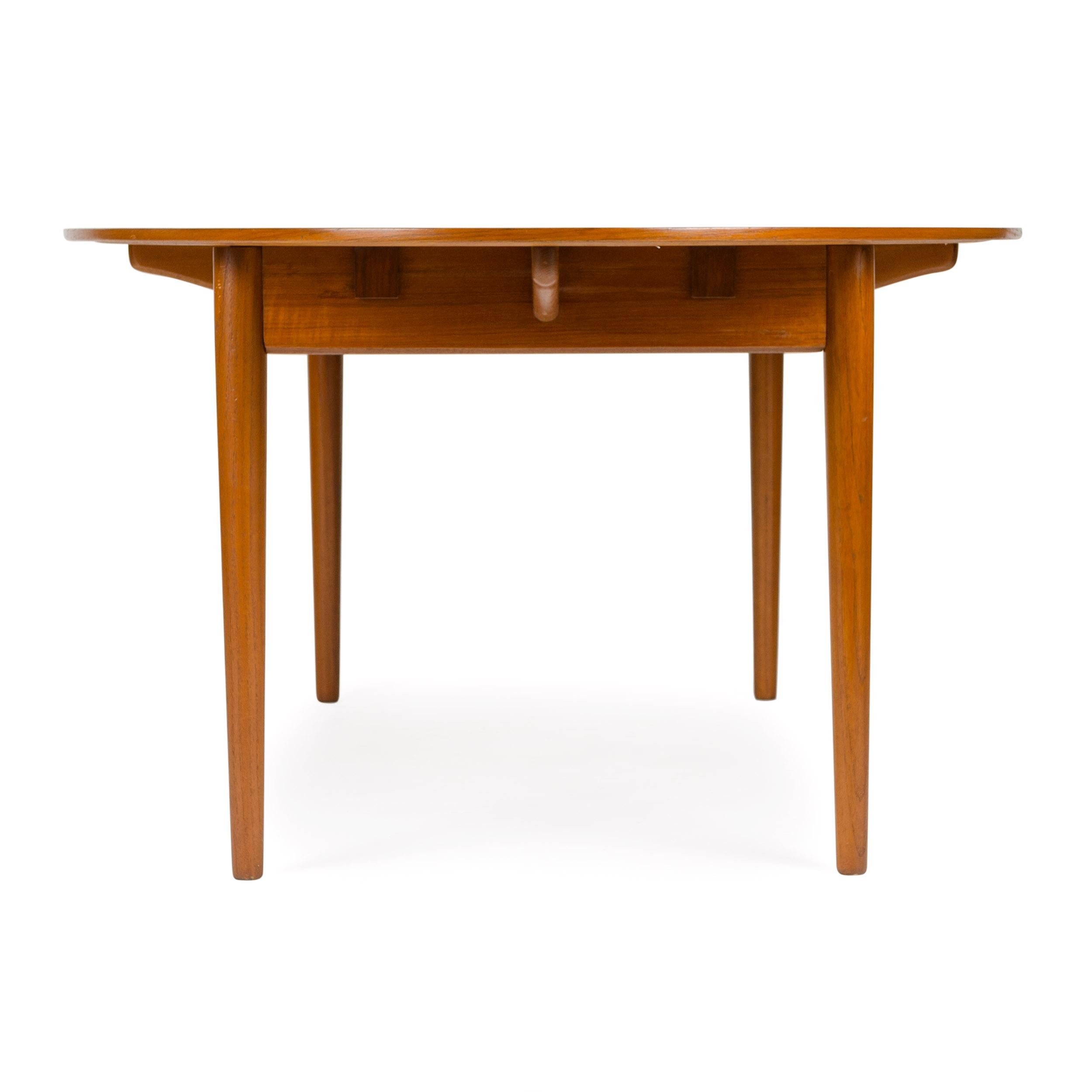 1950s Scandinavian Modern Judas Dining Table by Finn Juhl for Niels Vodder In Good Condition For Sale In Sagaponack, NY
