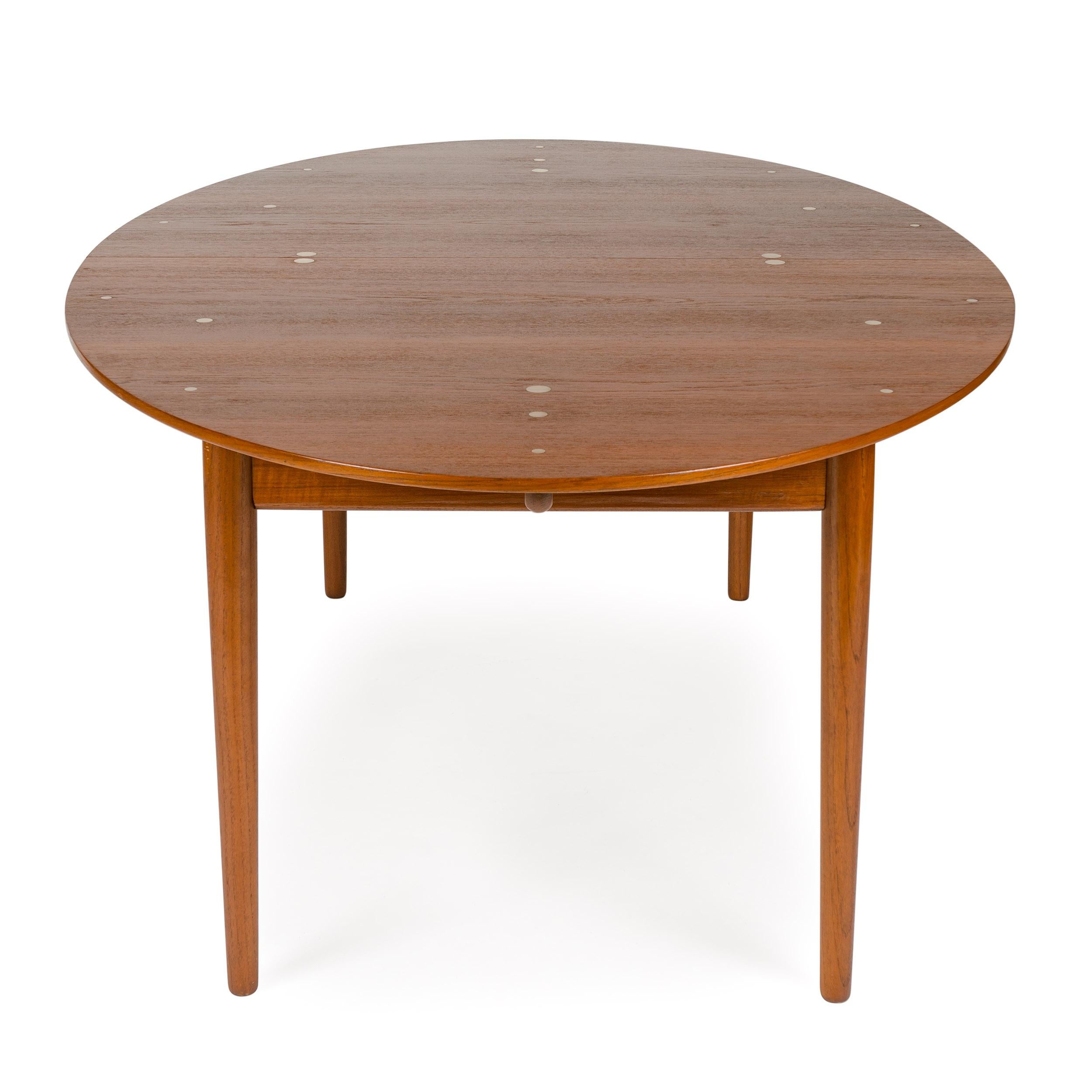 Judas Dining Table by Finn Juhl for Niels Vodder In Good Condition For Sale In Sagaponack, NY