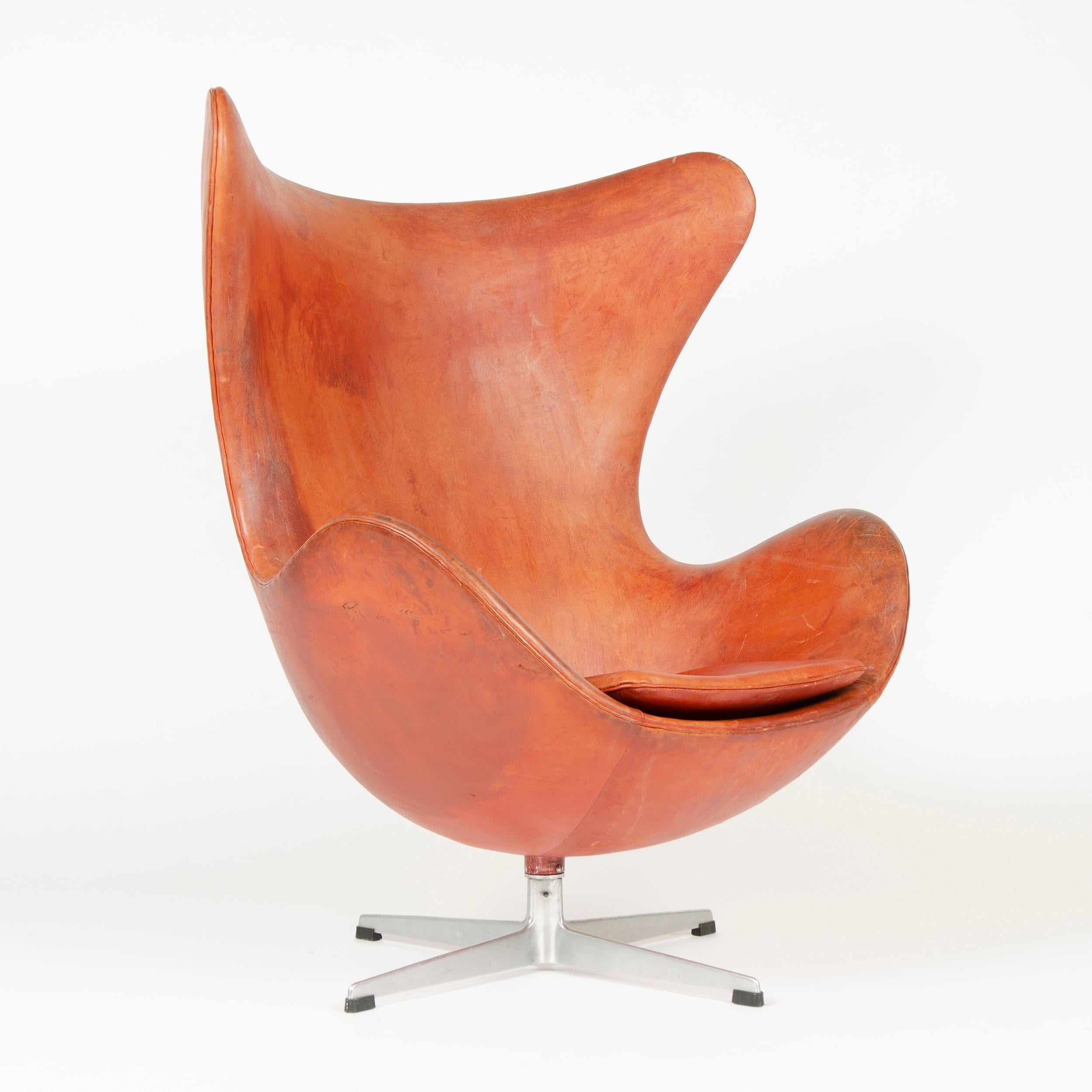 scandinavian egg chair