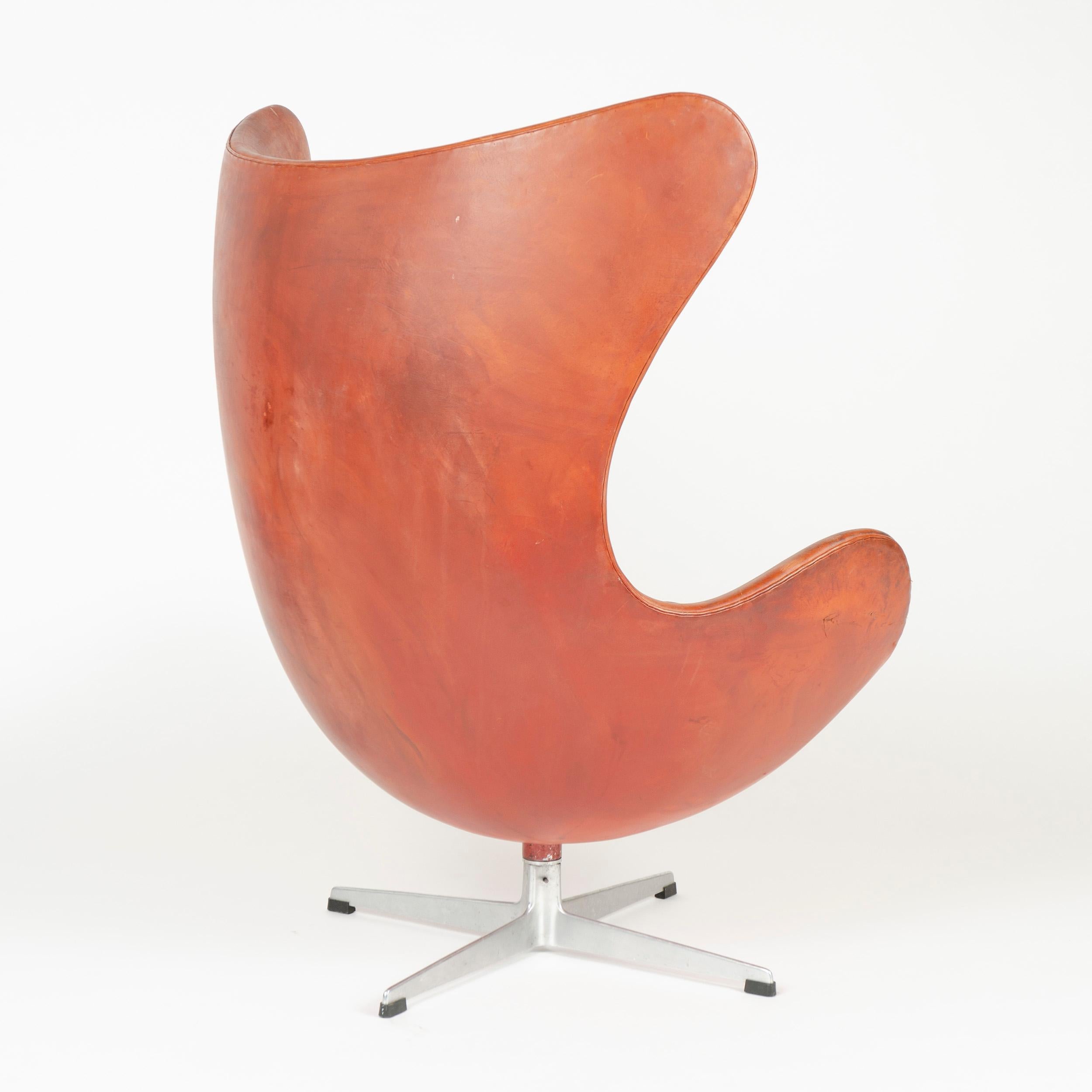 1950s Scandinavian Modern Lounge Chair by Arne Jacobsen for Fritz Hansen In Good Condition In Sagaponack, NY