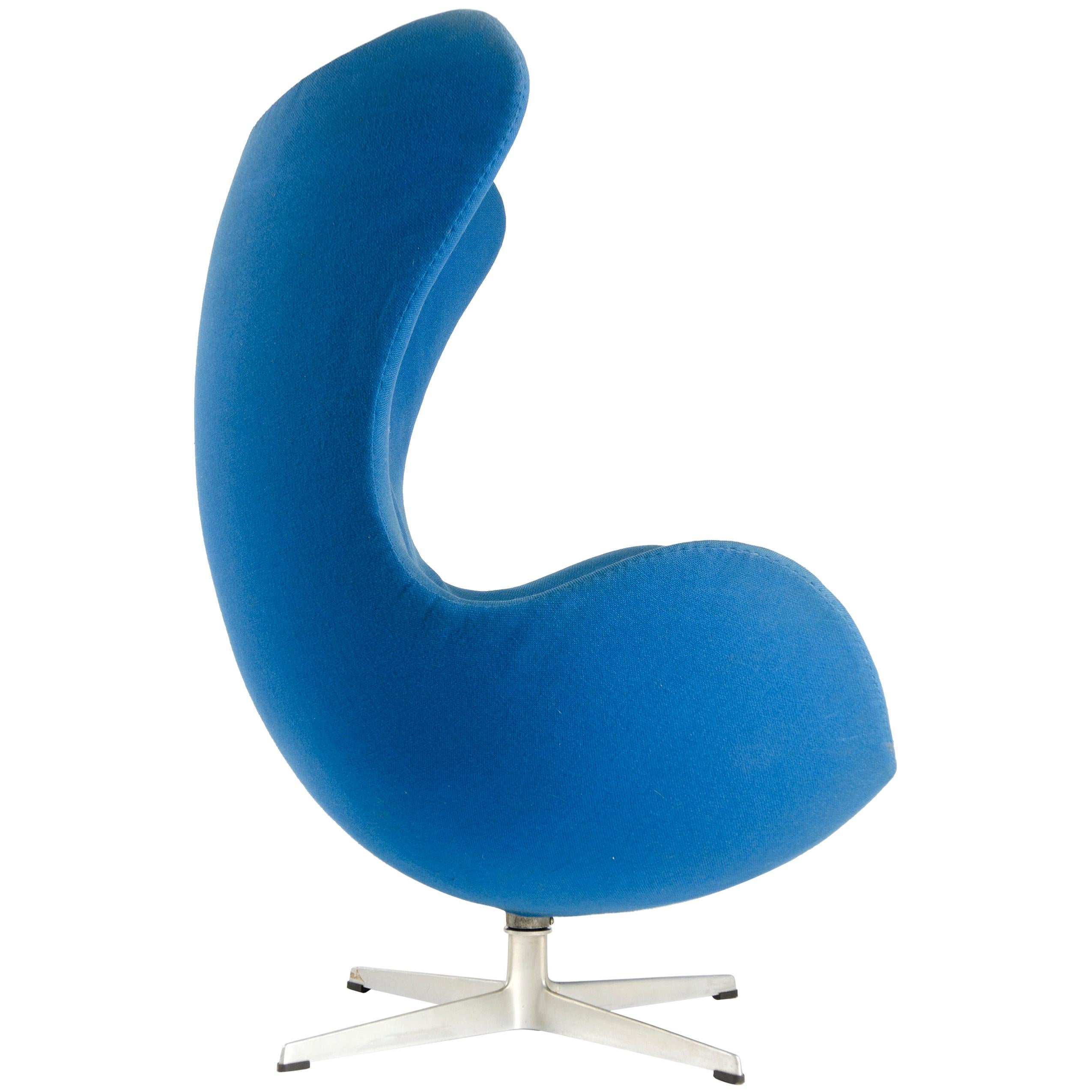 Skandinavischer moderner Loungesessel aus den 1950er Jahren von Arne Jacobsen für Fritz Hansen im Angebot