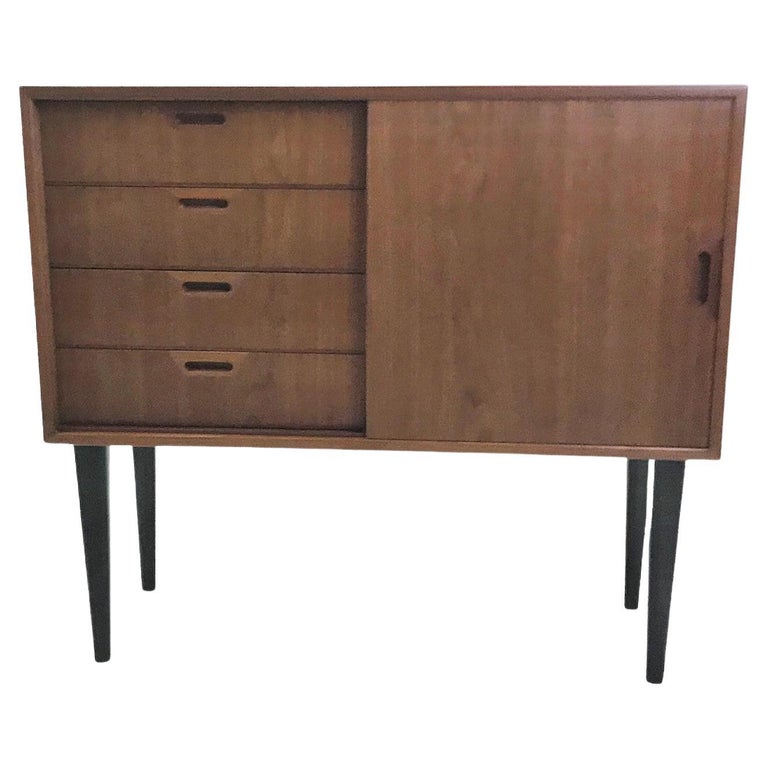 1950s Scandinavian Modern Narrow Walnut Cabinet or Bedside Cabinet For Sale