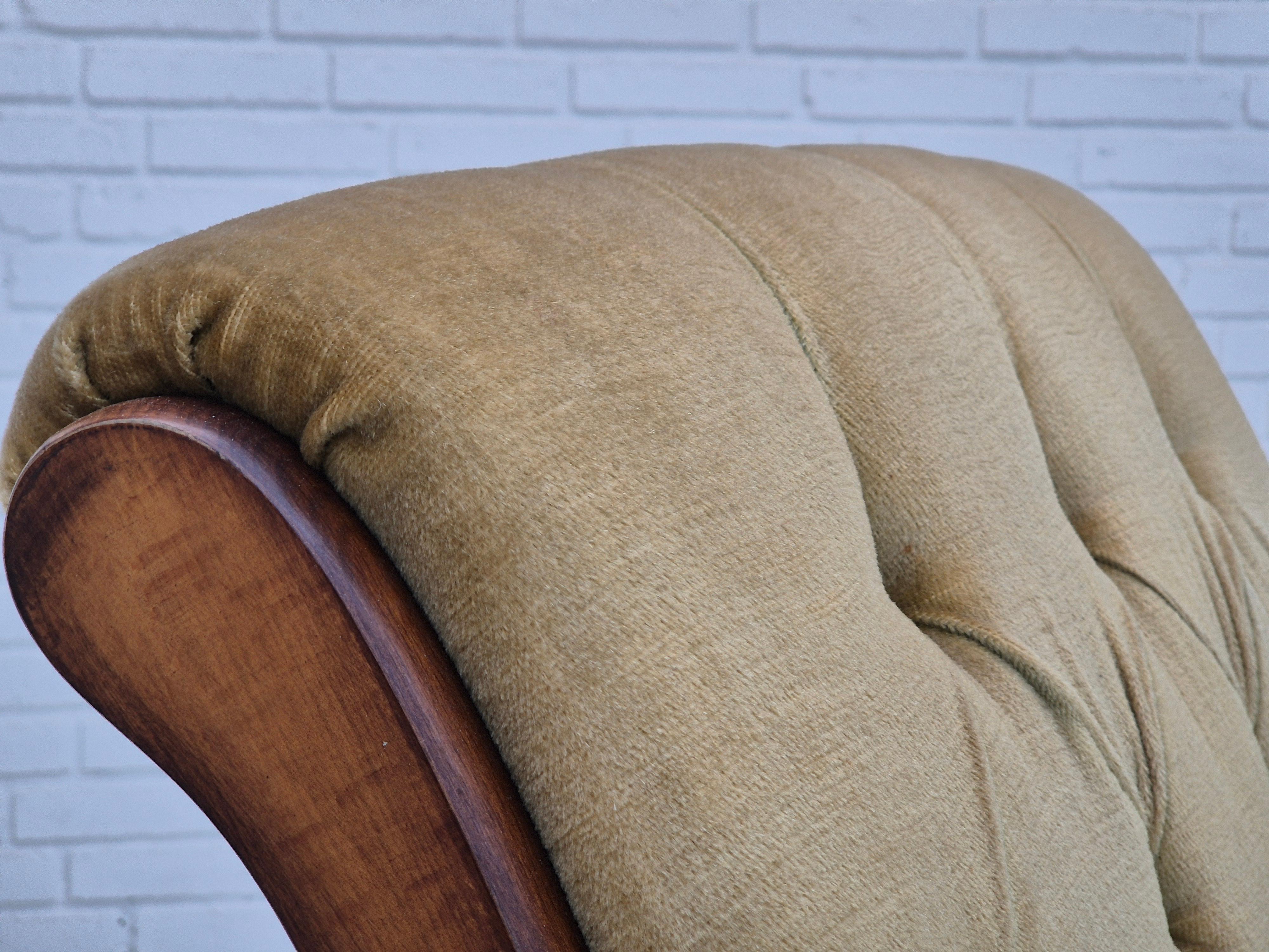 1950s, Scandinavian rocking chair, vintage green furniture velour. For Sale 5