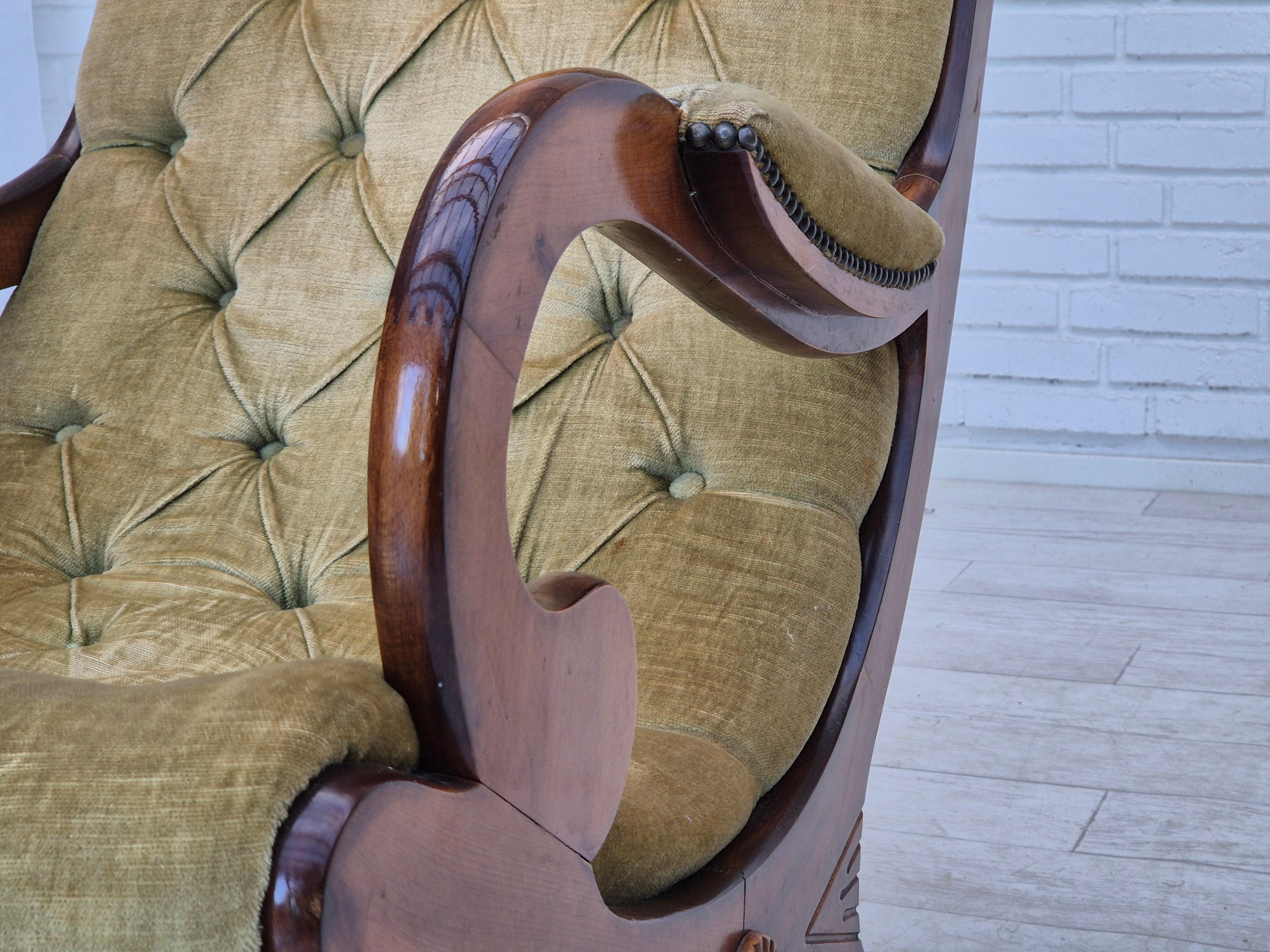 1950s, Scandinavian rocking chair, vintage green furniture velour. For Sale 6