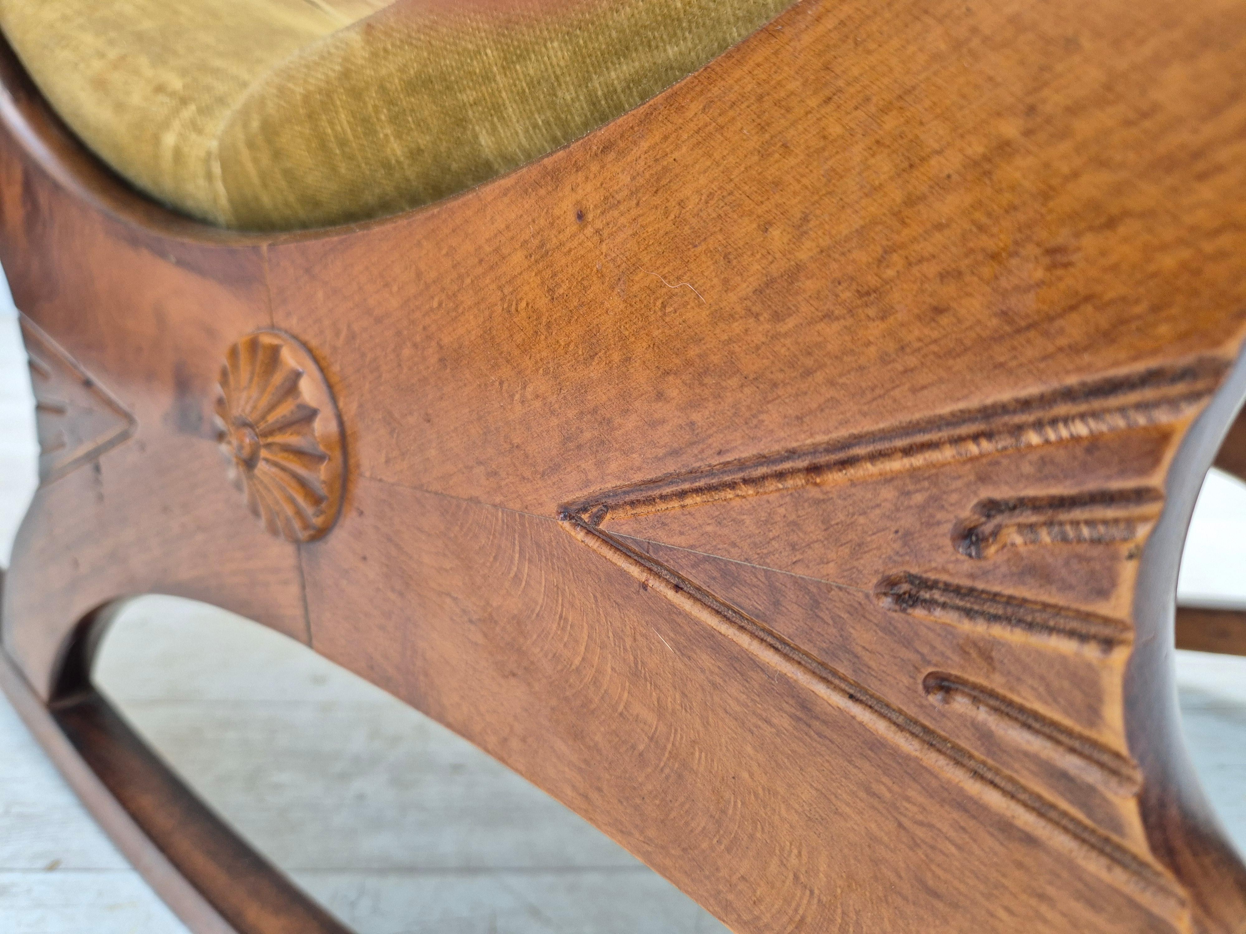 1950s, Scandinavian rocking chair, vintage green furniture velour. For Sale 10