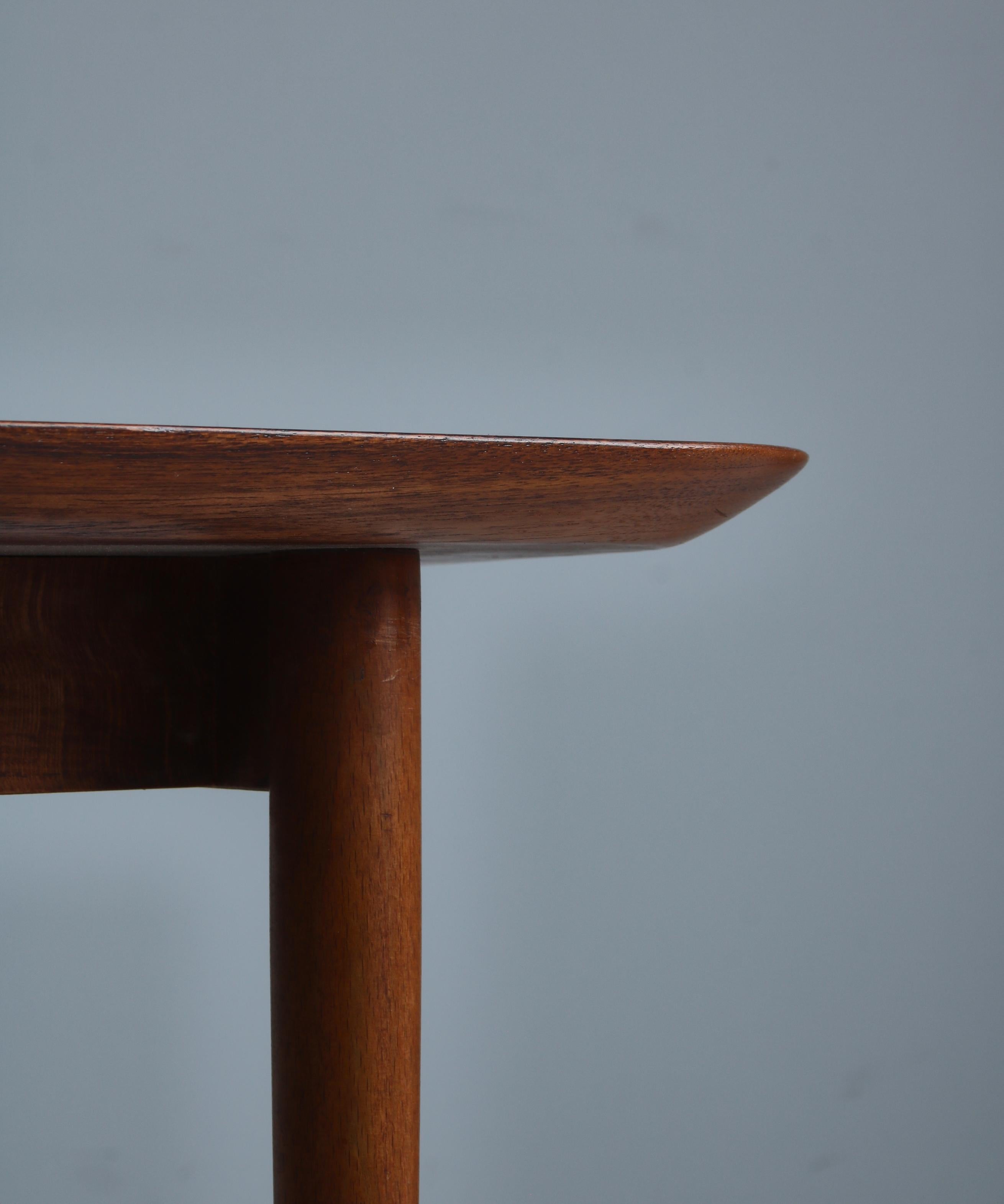 1950s Scandinavian Side Table by Danish Cabinetmaker in Teakwood and Beech For Sale 1