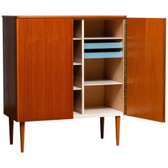 1950er Jahre Skandinavisches Teakholz  Schrank-Buffetschrank High Boy