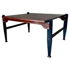 Table d
appoint en teck de style scandinave