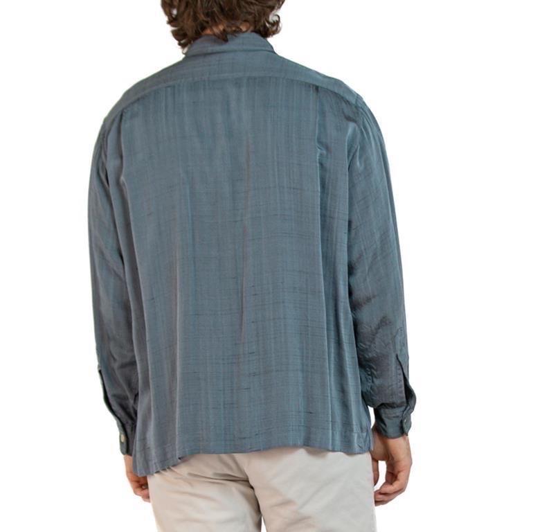 1950S SCHIAPARELLI Gray Silk Blend Men's Shirt With Patch Pockets (Chemise pour hommes en soie mélangée avec poches plaquées) en vente 2