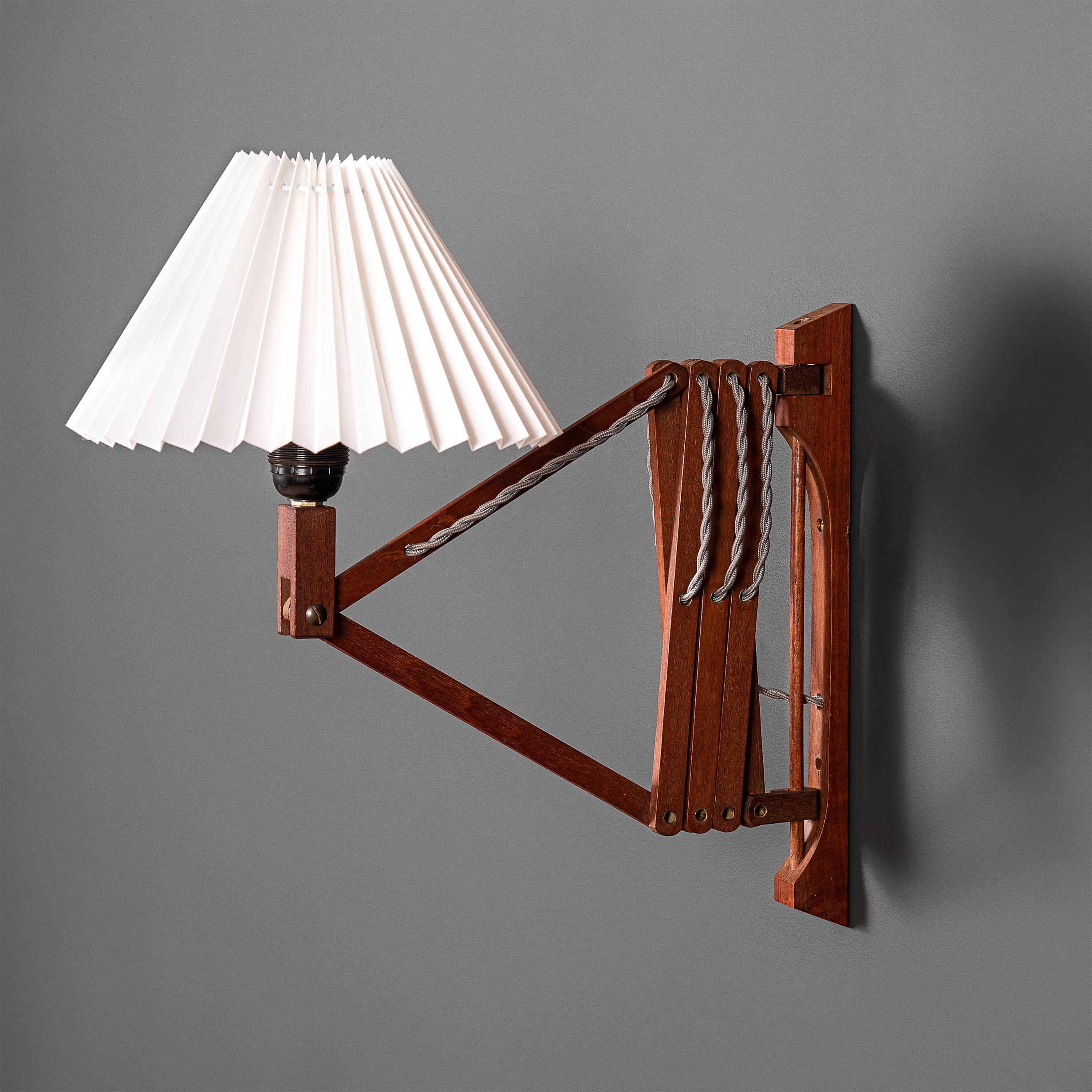 Mid-Century Modern 1950’s Scissor Wall Lamp