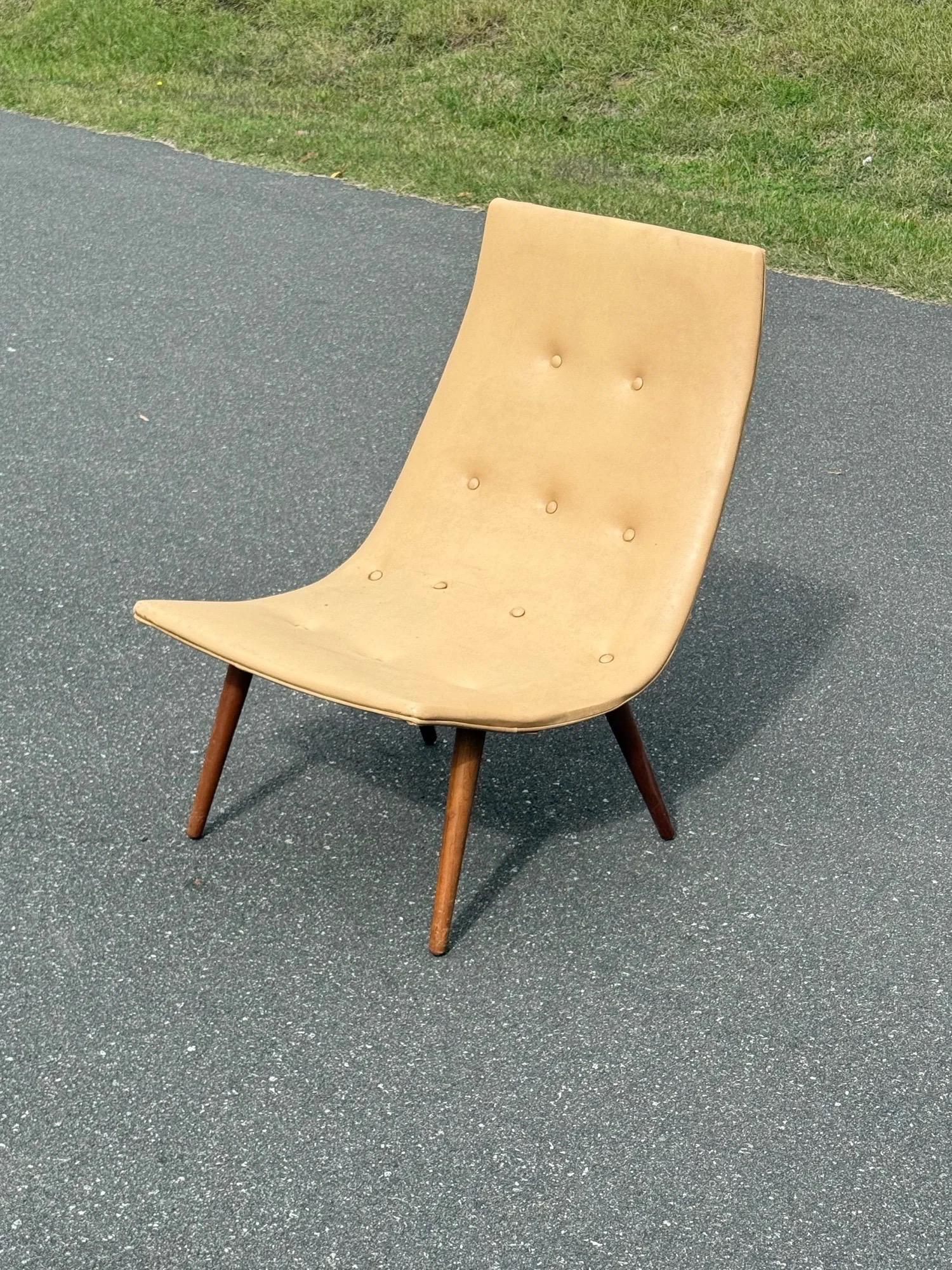 Salón Scoop de los años 50 atribuido a Allan Gould mediados del siglo XX en venta