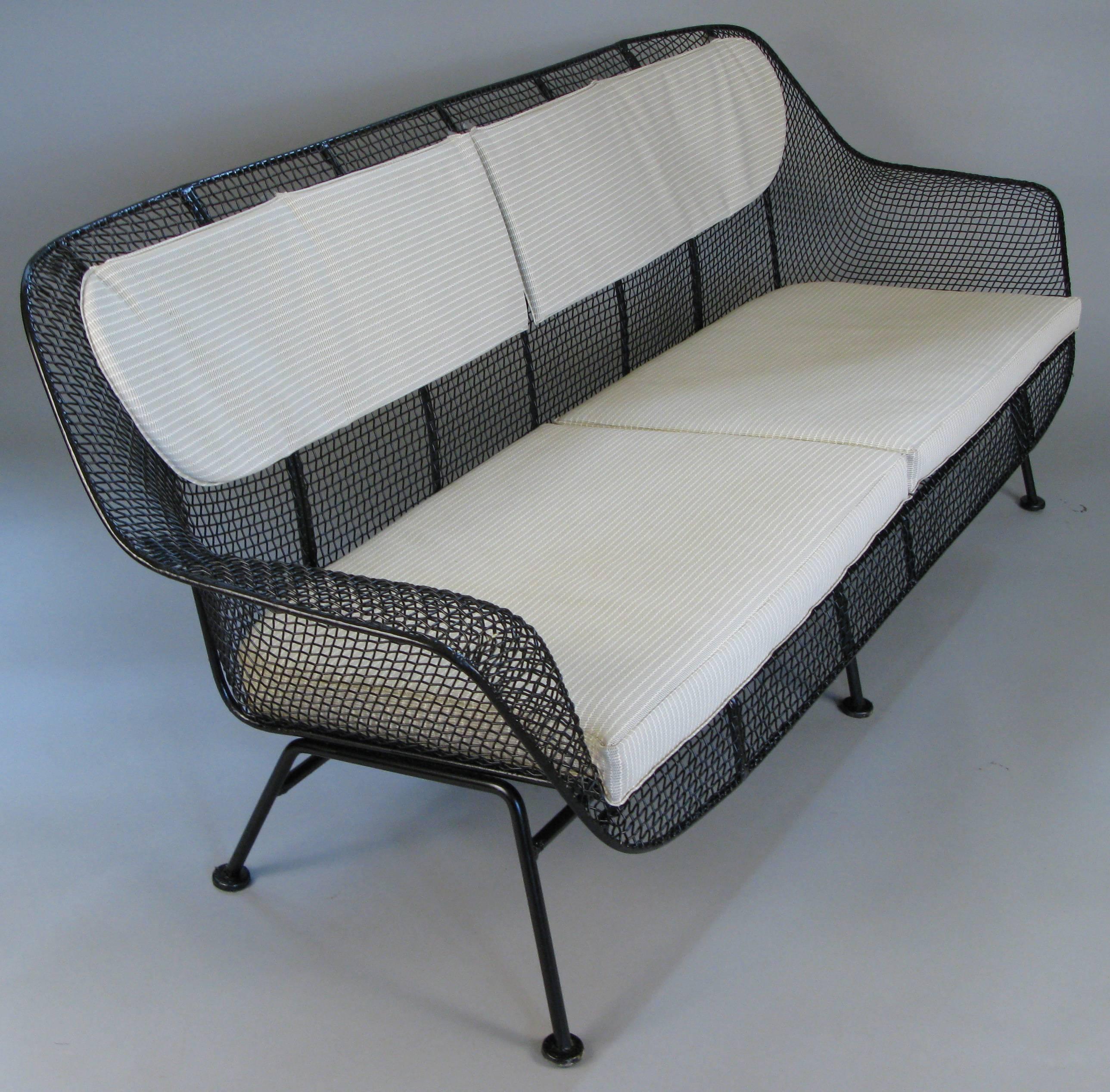 1950s Sculptura Sofa by Russell Woodard In Good Condition In Hudson, NY