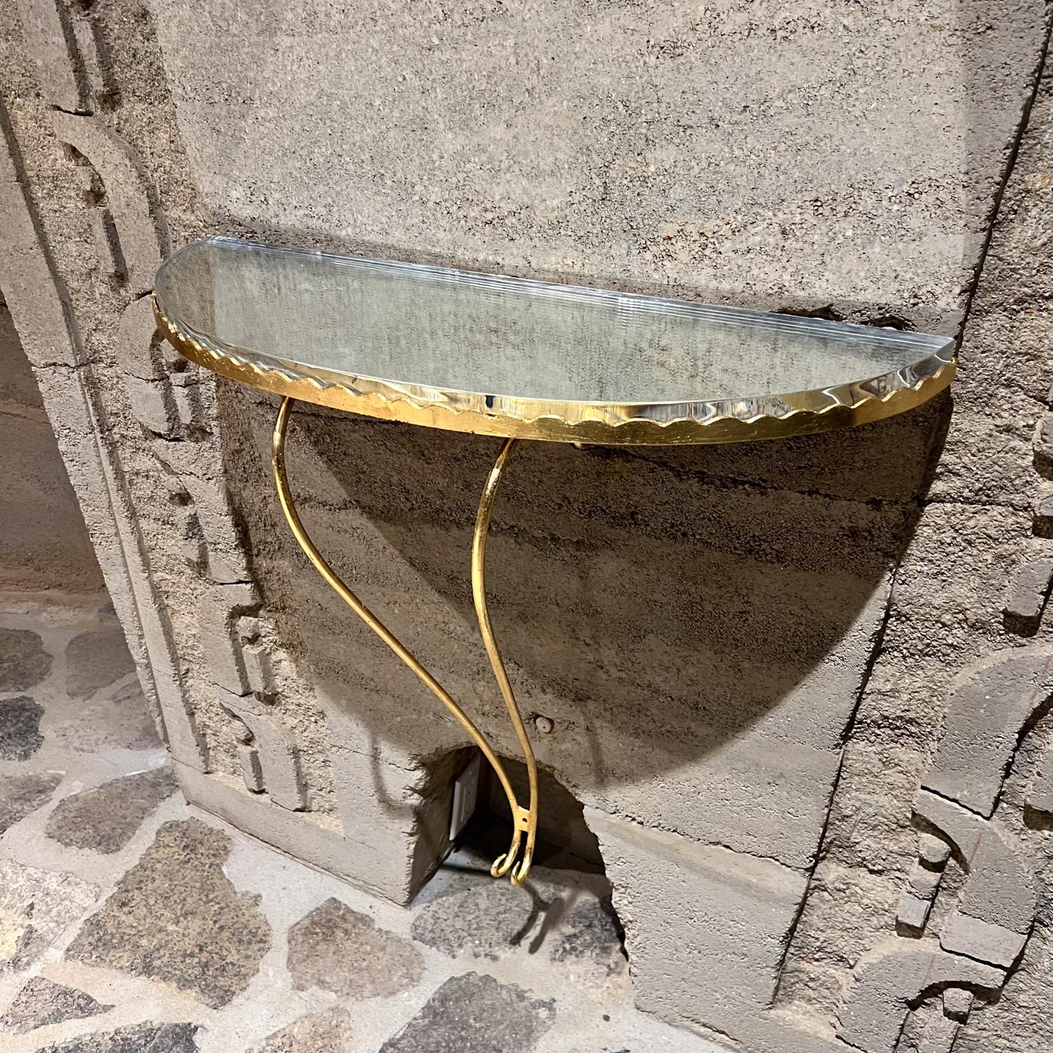 Consola de pared escultórica italiana de los años 50 Dorada sobre hierro forjado Moderno de mediados de siglo en venta