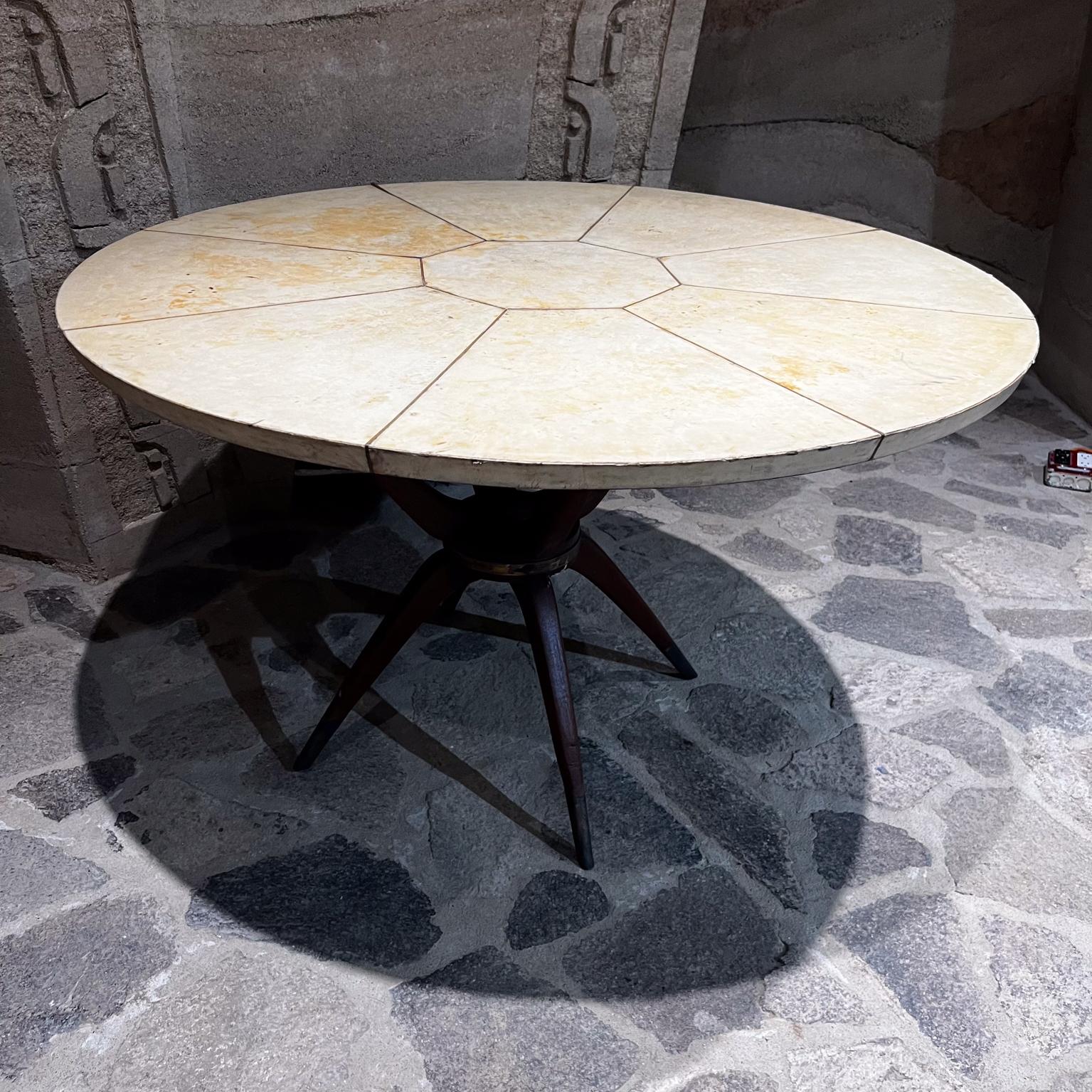 Mid-20th Century 1950s Sculptural Pani Dining Table Goatskin Mahogany & Brass Mexico City For Sale