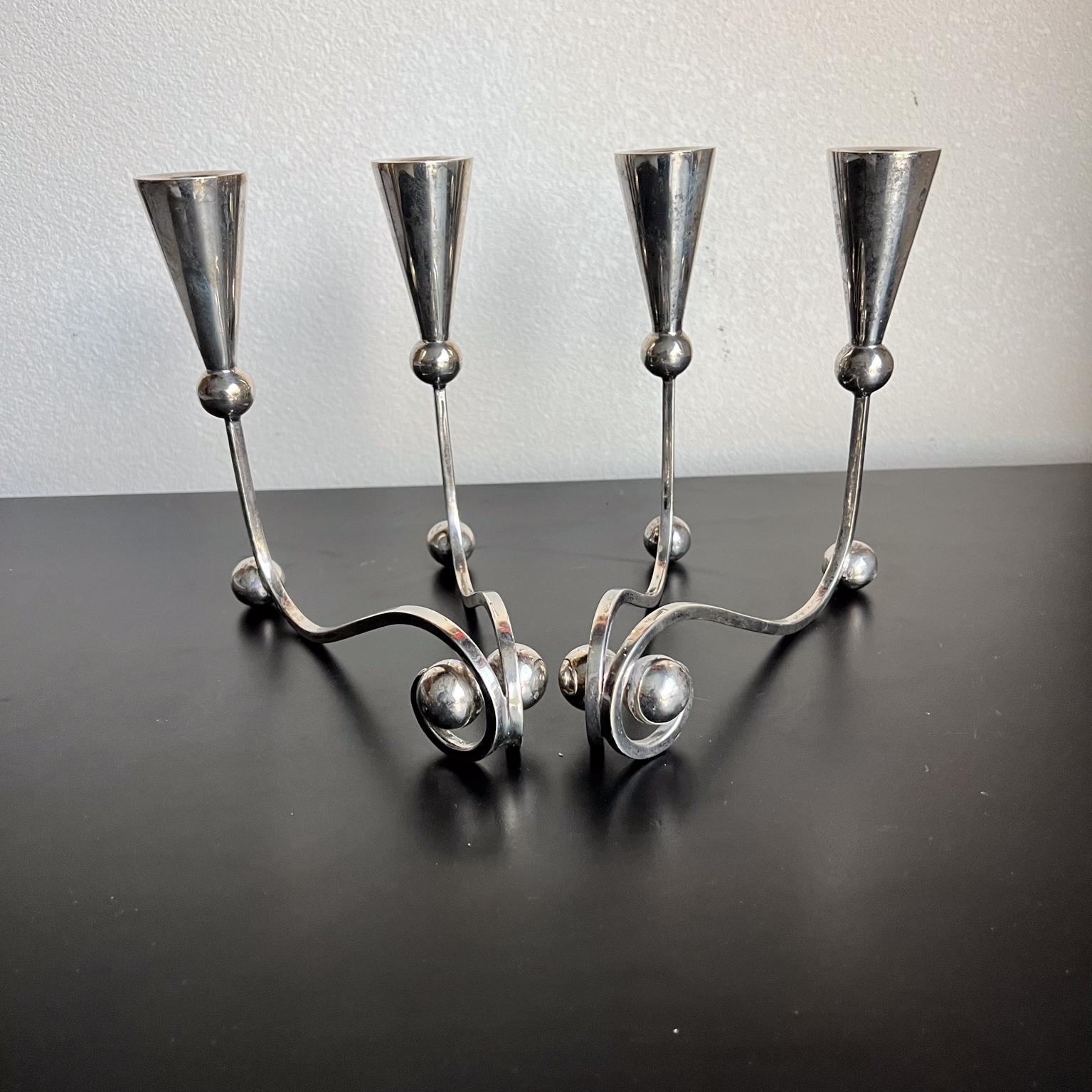 1950s Sculptural Sterling Silver Candelabra Set Lopez Taxco Mexico Bon état - En vente à Chula Vista, CA