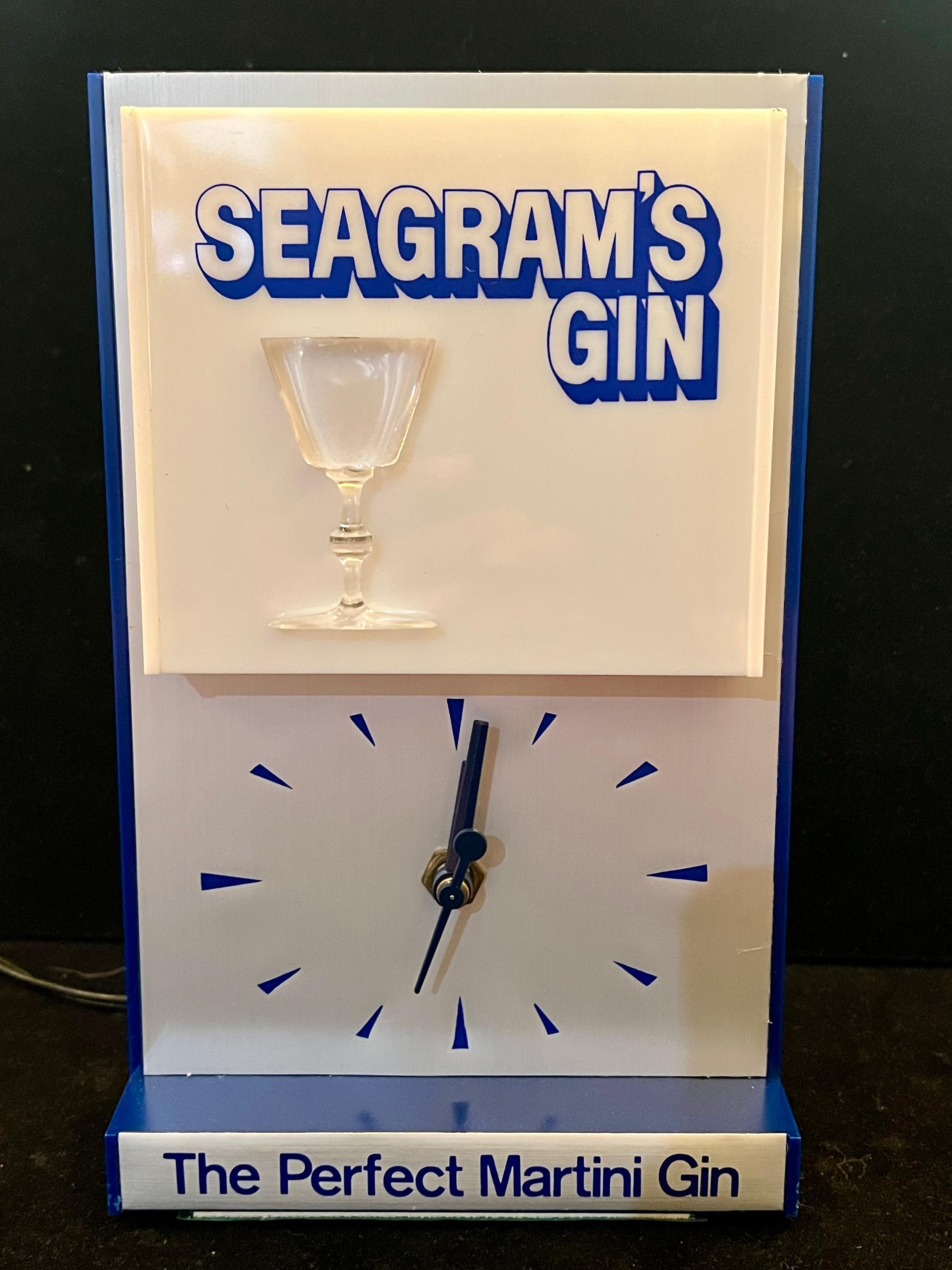 20th Century 1950's Seagram's Gin Advertising Electric Clock Old Stock New In Box For Sale