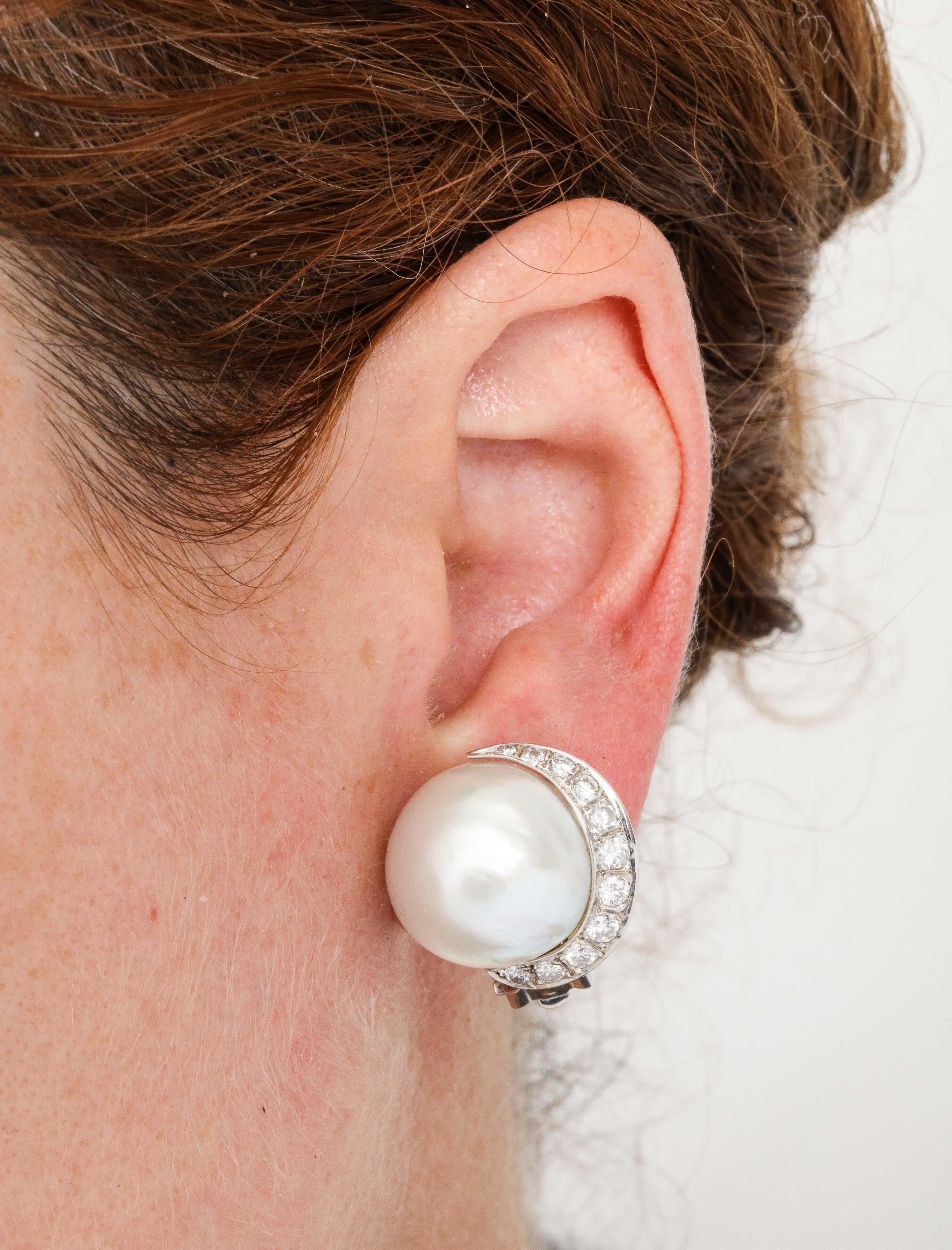 1950s Seaman Schepps Pearl with Diamonds Half Moon Shaped White Gold Earclips 5