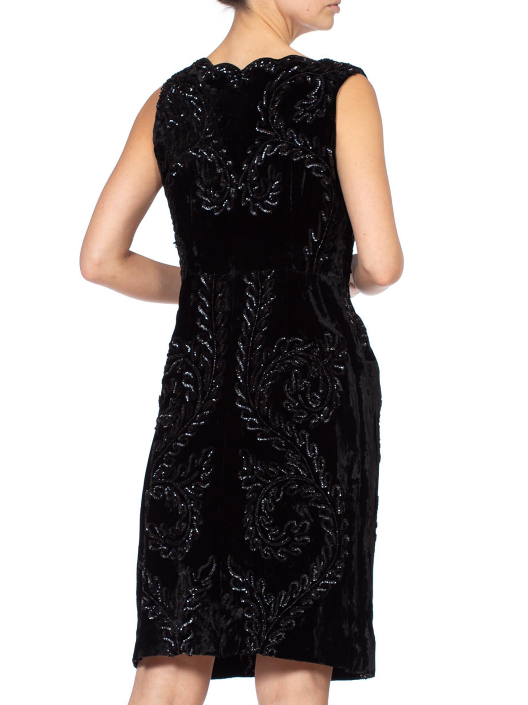1950S Black Rayon Blend Velvet Sequin Beaded Cocktail Dress For Sale 5