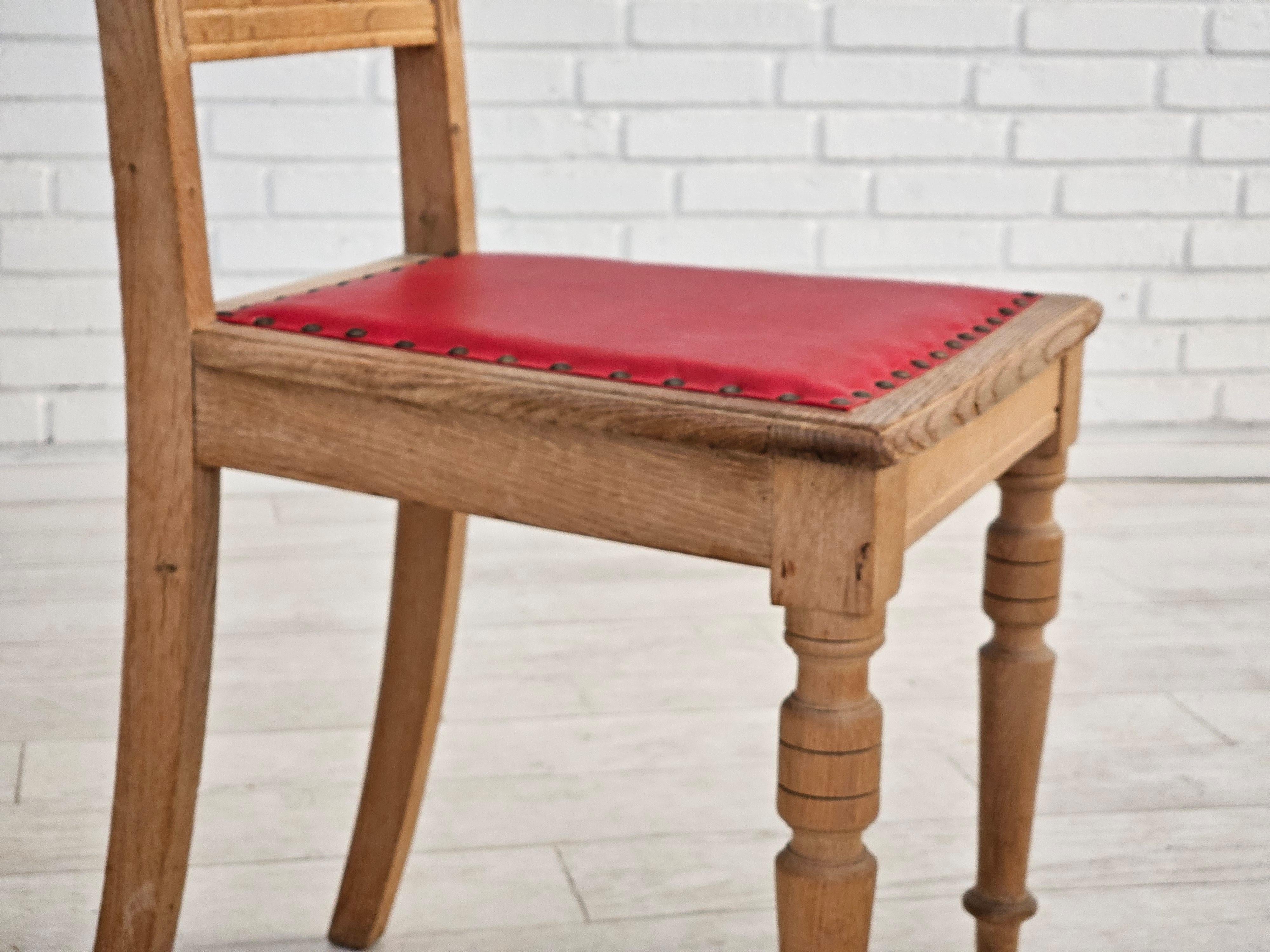 1950s, set 2 pcs of Danish dinning chairs, original good condition, oak wood. For Sale 3