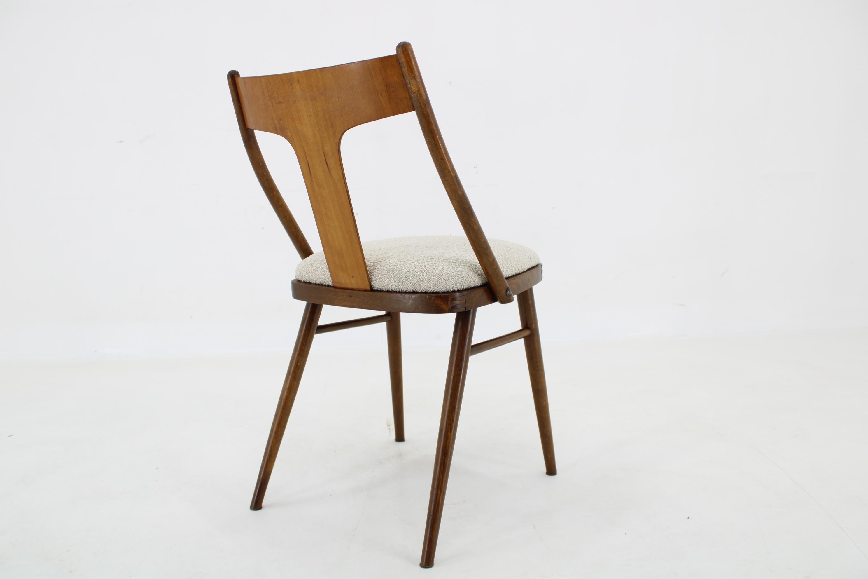 1950s Set of 4 Dining Chairs in Walnut Finish, Czechoslovakia  For Sale 3