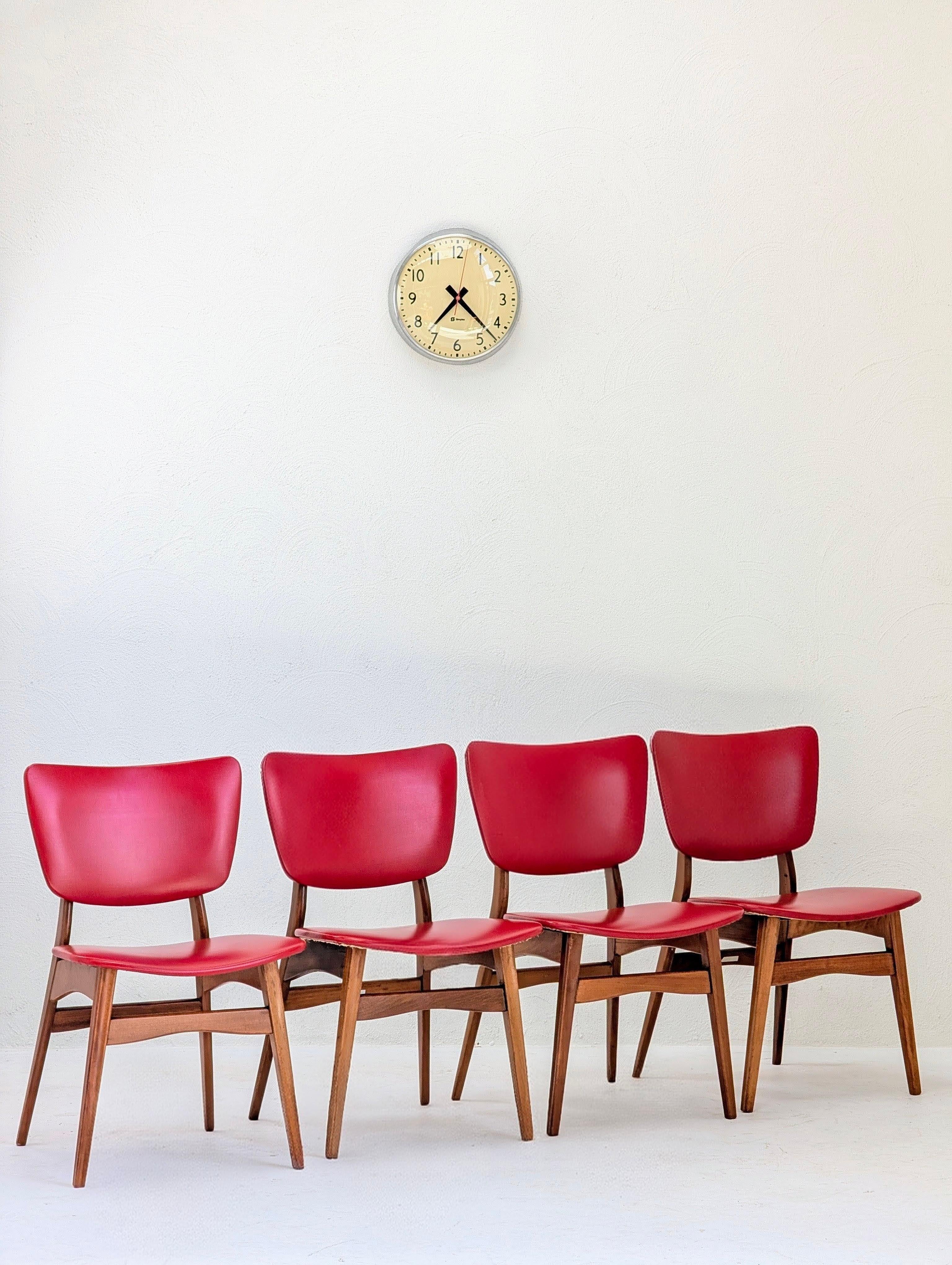 20ième siècle 1950s Ensemble de 4 chaises de salle à manger Fler en vinyle d'origine Fred Lowen & Ernest Rodeck en vente