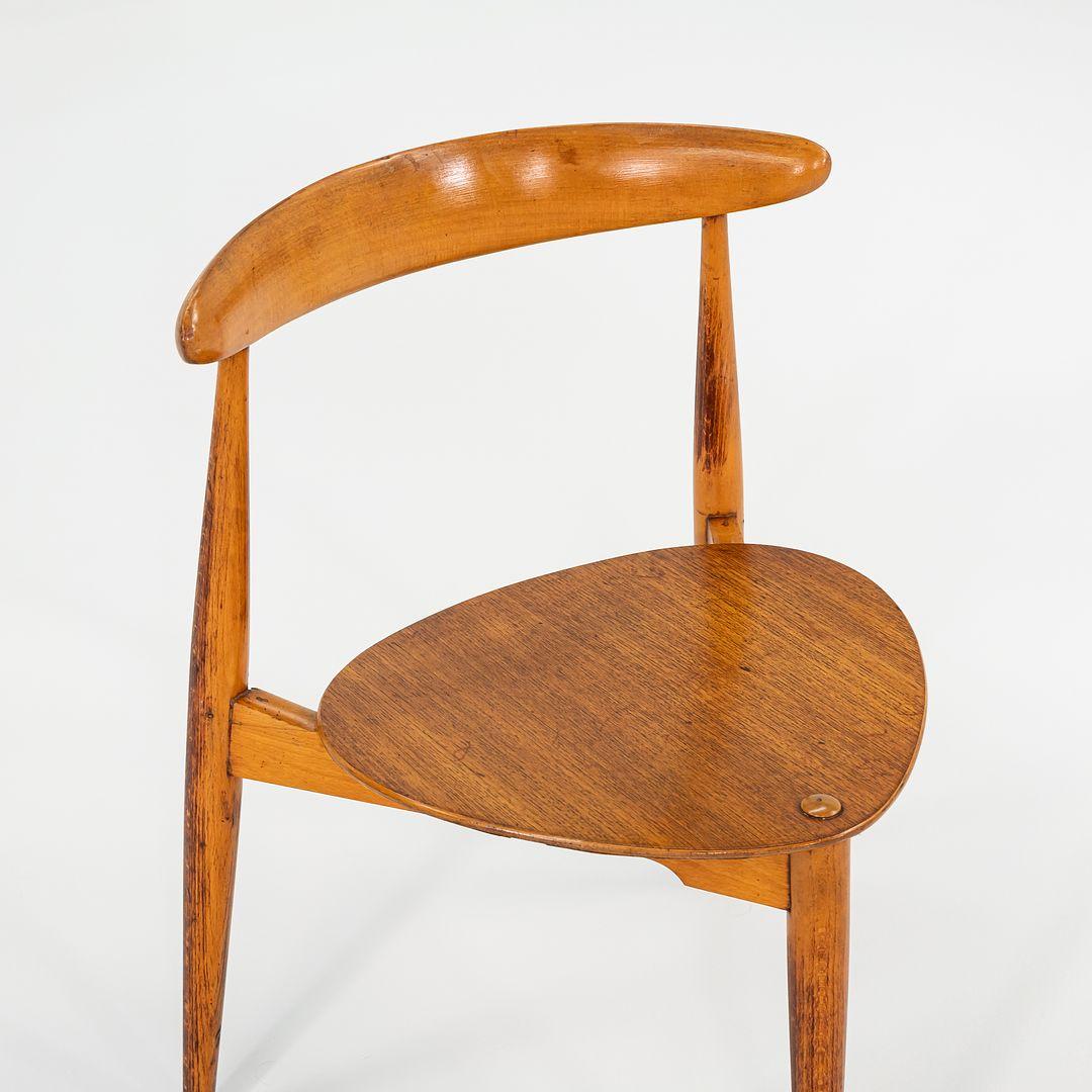 Milieu du XXe siècle 1950s Set of 4 Hans Wegner for Fritz Hansen FH4103 Stacking Heart Dining Chairs en vente