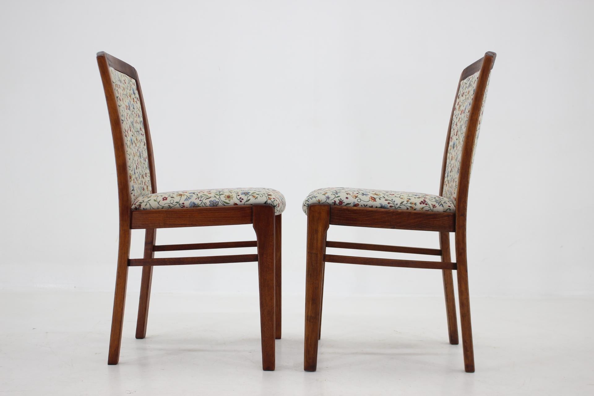 Mid-20th Century 1950s Set of Four Beech Dining Chair, Czechoslovakia For Sale