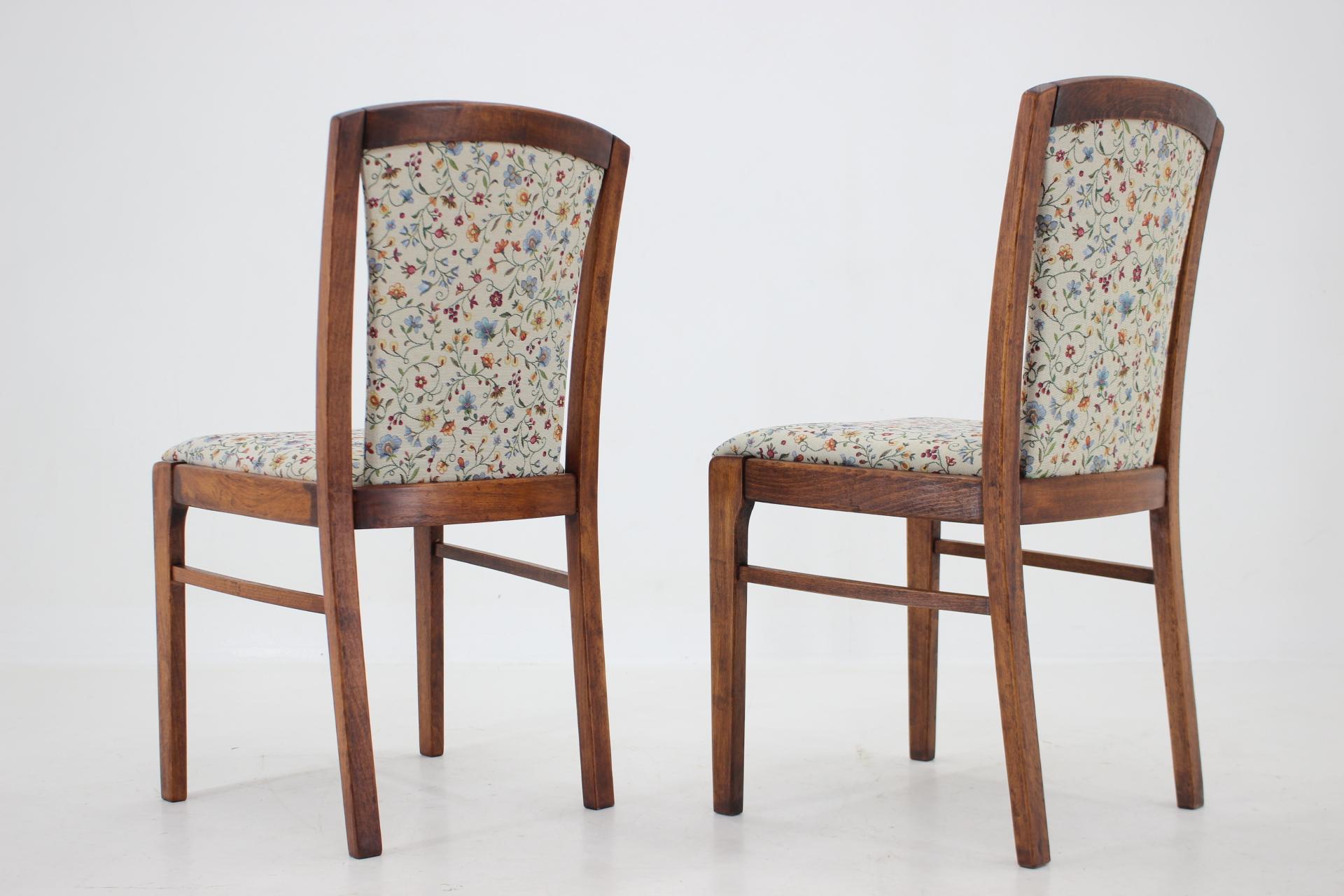 1950s Set of Four Beech Dining Chair, Czechoslovakia For Sale 2