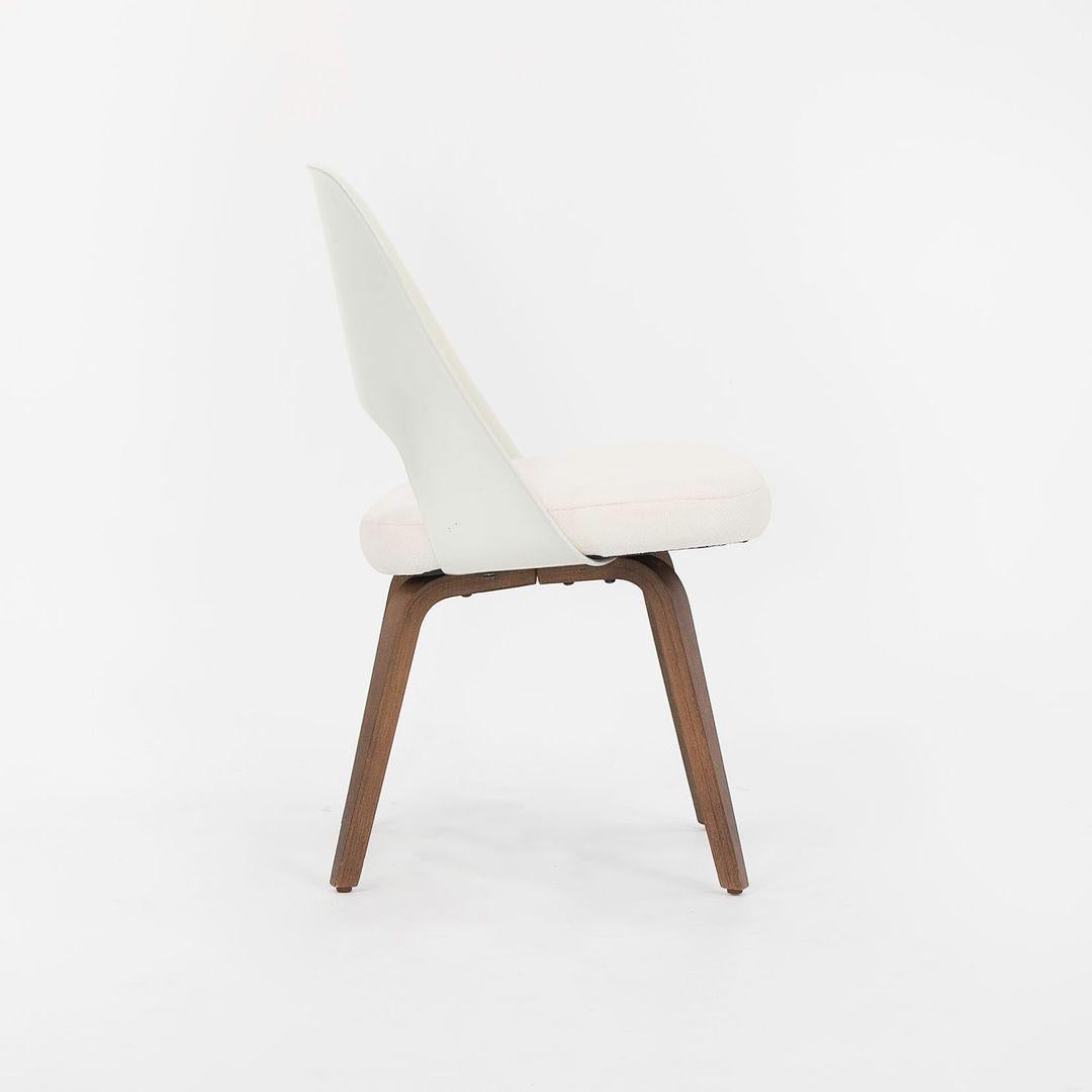 1950er Satz von vier armlosen Chefsesseln mit Beinen von Eero Saarinen für Knoll (Mitte des 20. Jahrhunderts) im Angebot