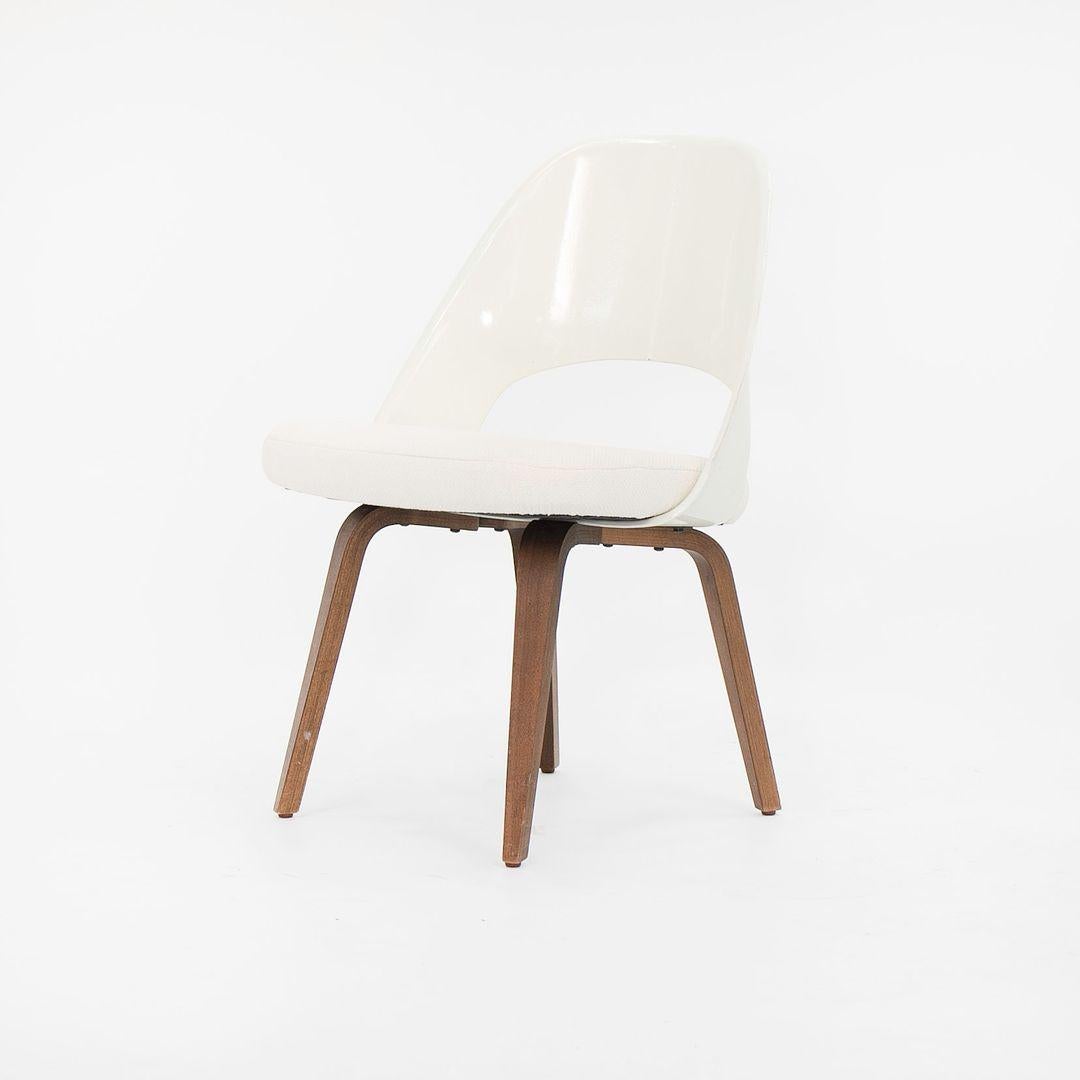 1950er Satz von vier armlosen Chefsesseln mit Beinen von Eero Saarinen für Knoll im Angebot 1