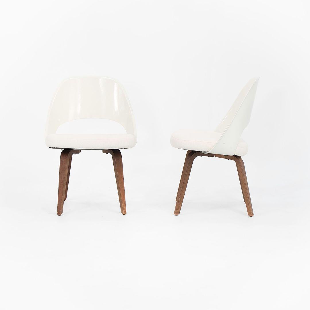 1950er Satz von vier armlosen Chefsesseln mit Beinen von Eero Saarinen für Knoll im Angebot 2