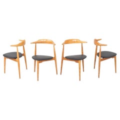 1950s Set of Four Hans Wegner for Fritz Hansen Heart Oak Stacking Dining Chairs 1950s Set of Four Hans Wegner for Fritz Hansen Heart Oak Stacking Dining Chairs
