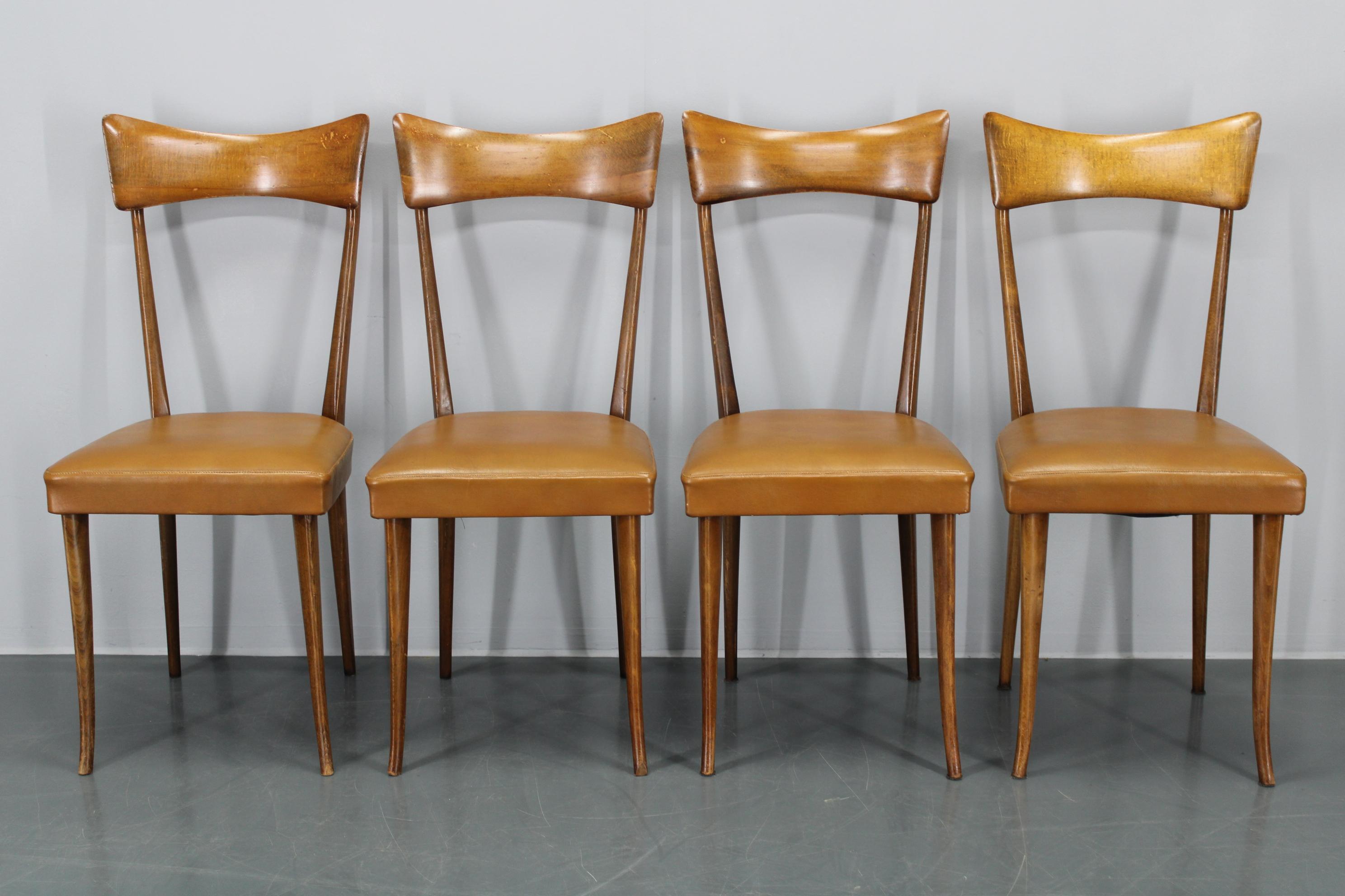 - Good original condition with minor signs of use
- Repolished
- Sturdy and stable
- Original leatherette upholstery with minor signs of use