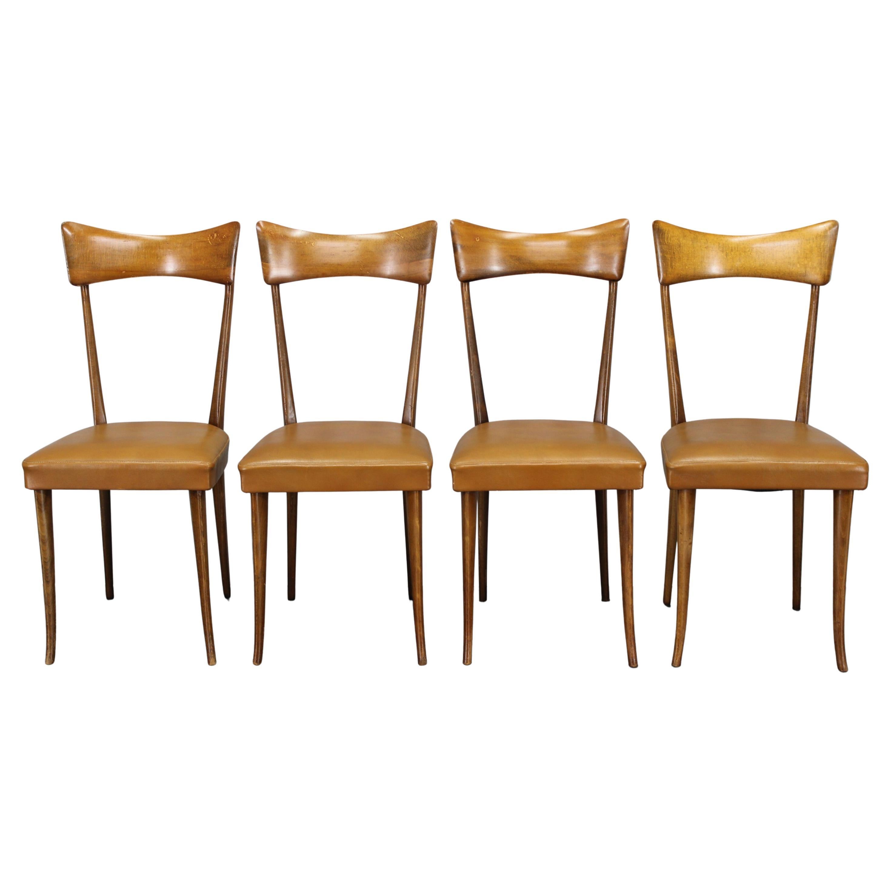 Juego de cuatro sillas de comedor italianas de los años 50
