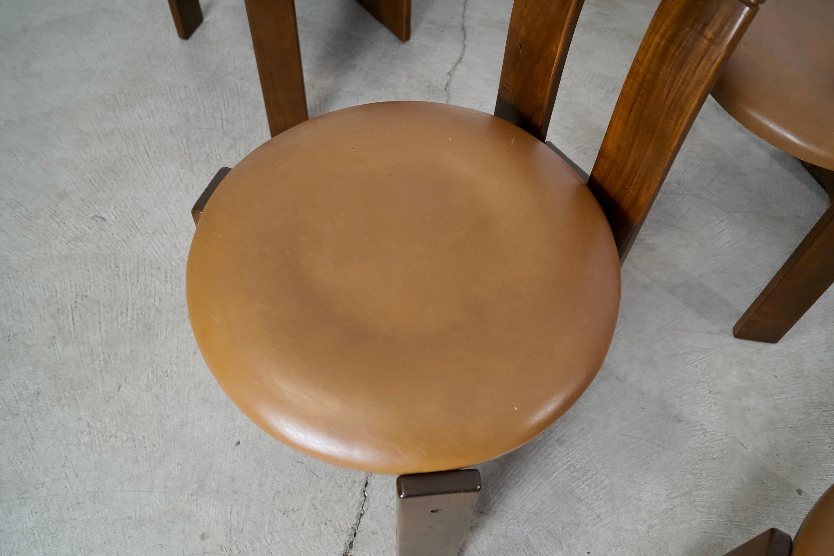 1950's Set of Four Mid-Century Brazilian Modern Sergio Rodrigues Dining Chairs For Sale 6