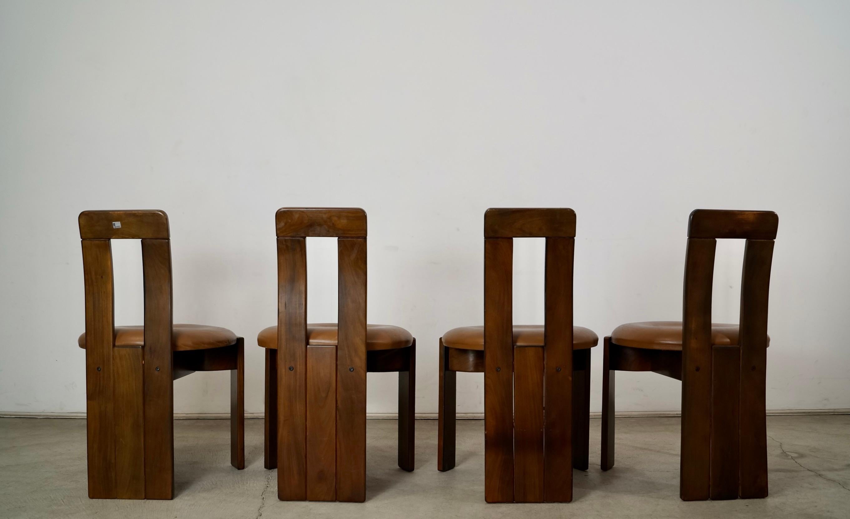Mid-20th Century 1950's Set of Four Mid-Century Brazilian Modern Sergio Rodrigues Dining Chairs For Sale