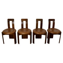 Juego de cuatro sillas de comedor modernas brasileñas de mediados de siglo, de Sergio Rodrigues