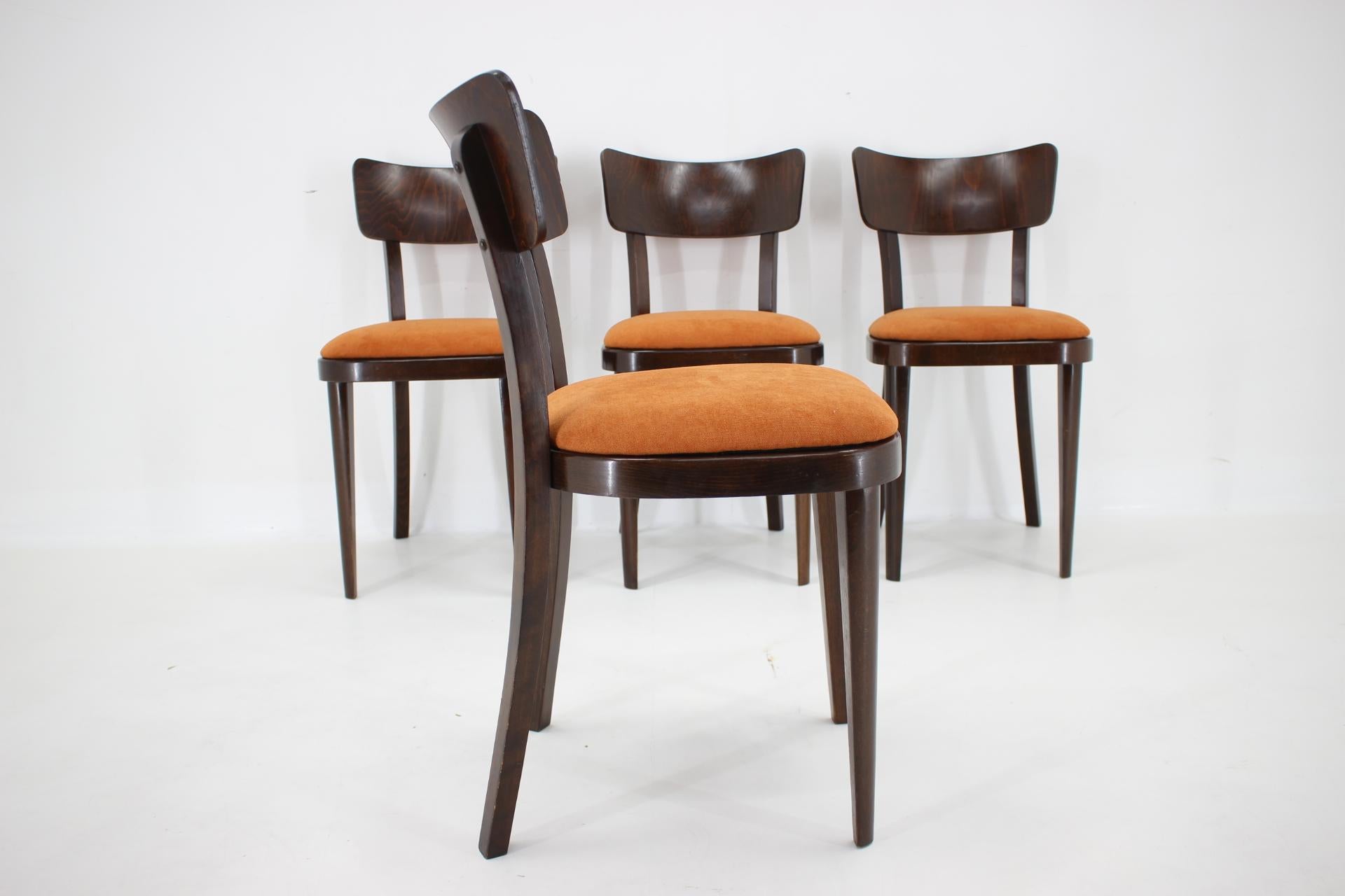 1950s Set of Four Restored Dining Chairs, Czechoslovakia For Sale 1