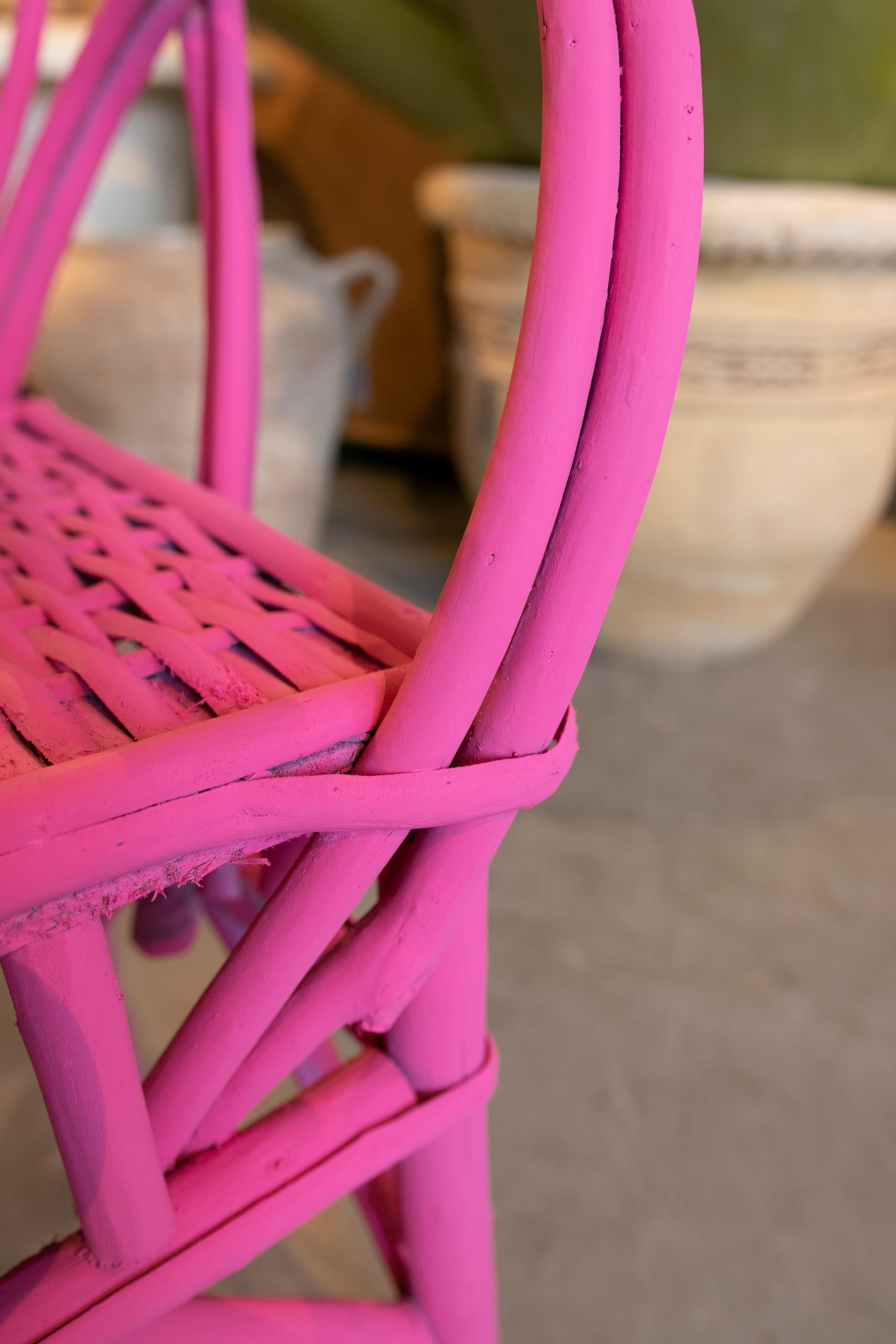 1950s Set of Four Wooden Chairs Painted in Pink For Sale 7