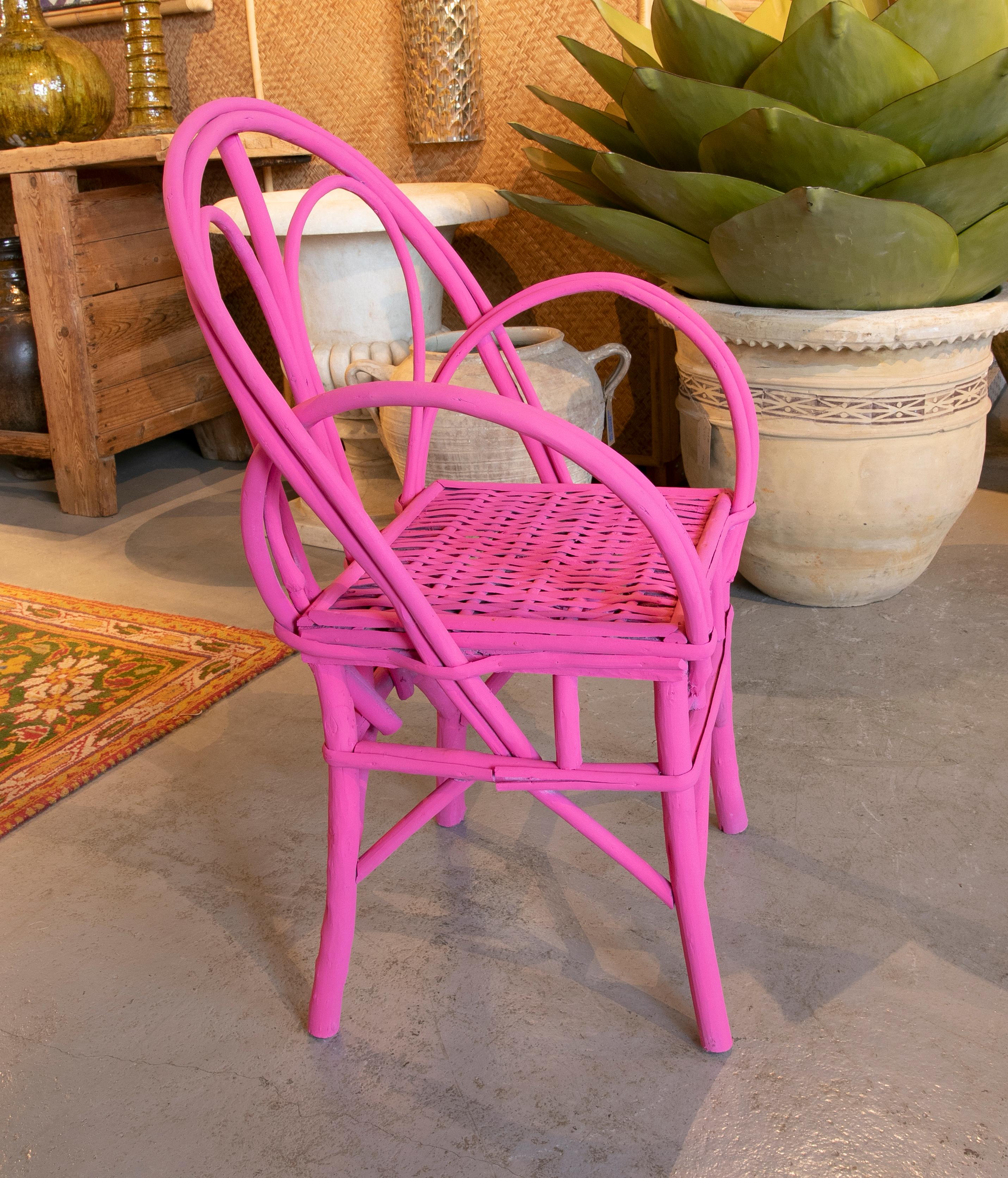 20th Century 1950s Set of Four Wooden Chairs Painted in Pink For Sale