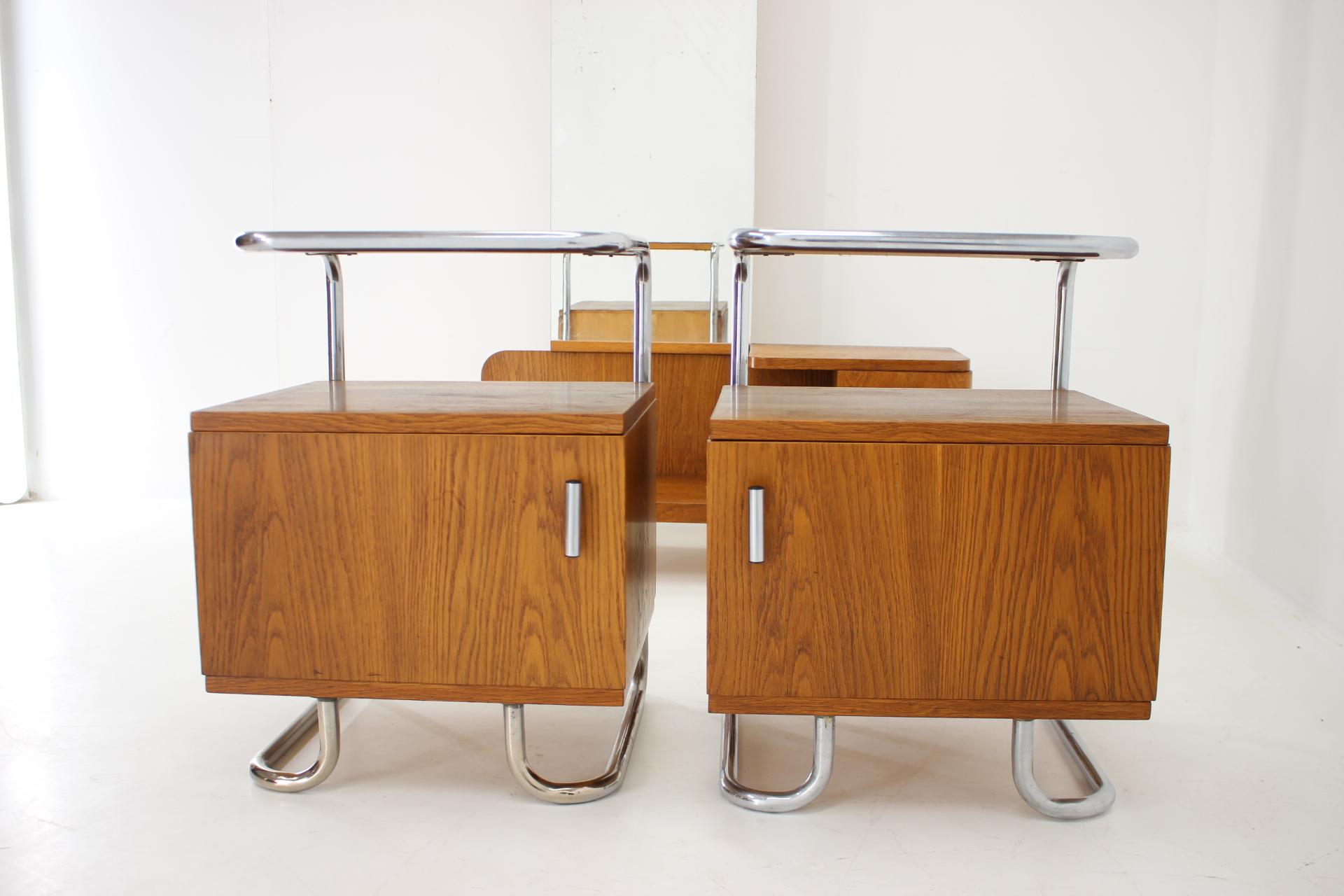 1950s Set of  Oak Bauhaus Mirror Cabinet and Bedside Tables, Czechoslovakia 8