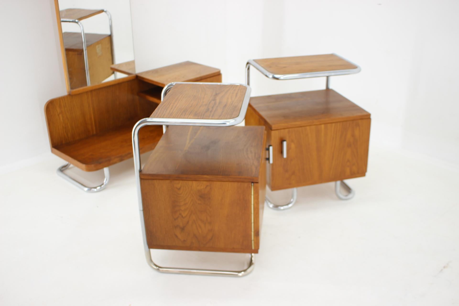 1950s Set of  Oak Bauhaus Mirror Cabinet and Bedside Tables, Czechoslovakia 10