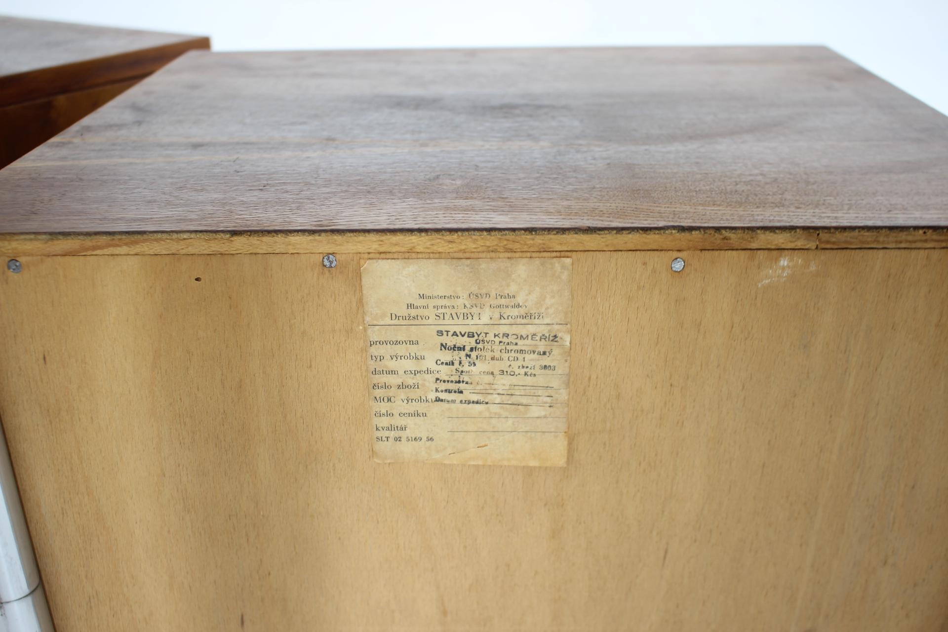 1950s Set of  Oak Bauhaus Mirror Cabinet and Bedside Tables, Czechoslovakia 15