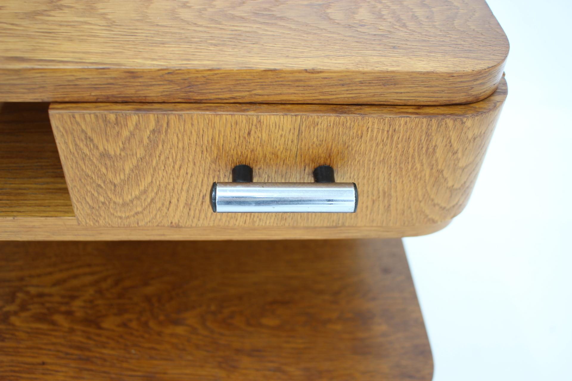 1950s Set of  Oak Bauhaus Mirror Cabinet and Bedside Tables, Czechoslovakia 2