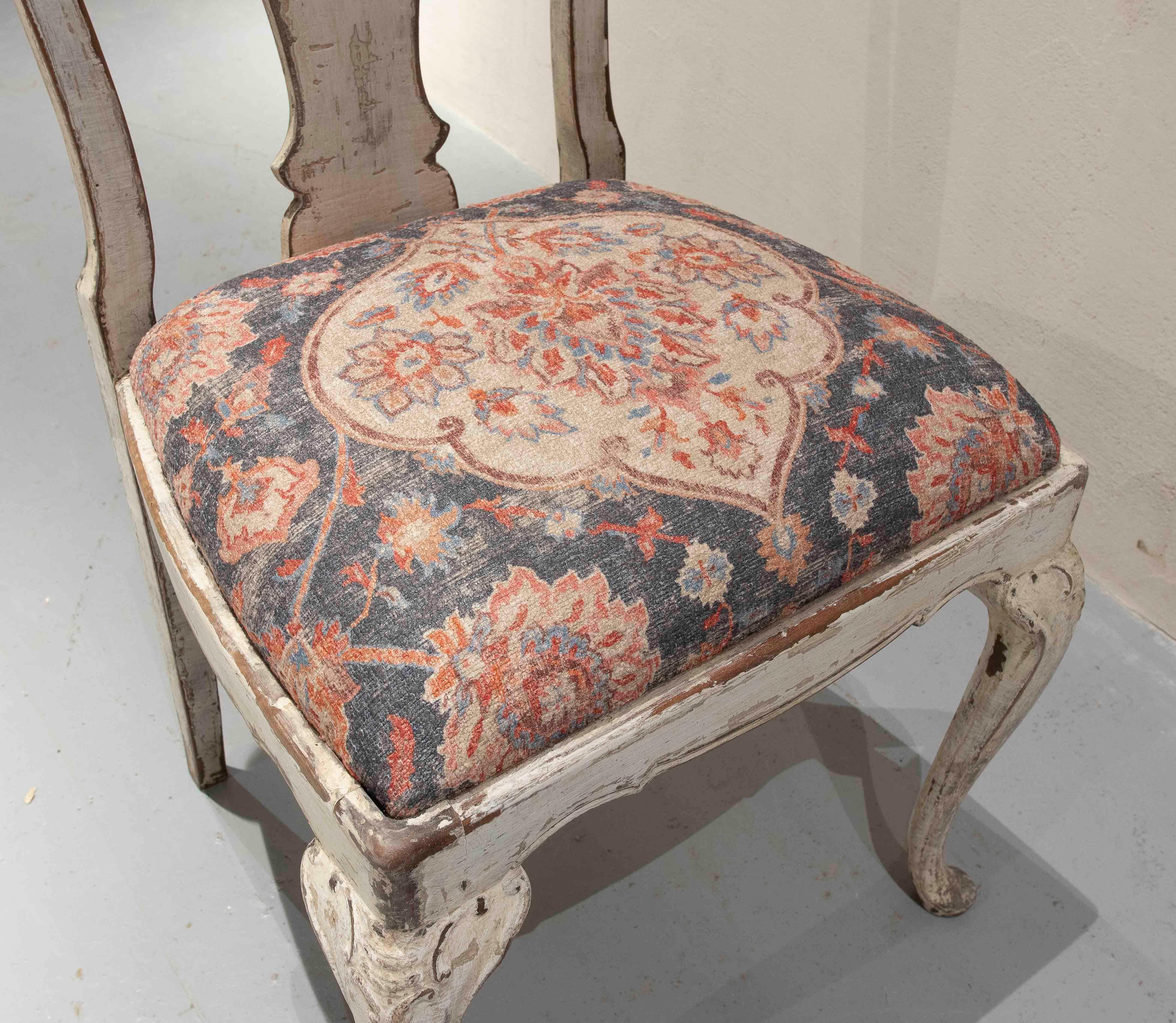 1950s Set of Six Antique Louis XV Style Chairs with Classic Upholstery en vente 3
