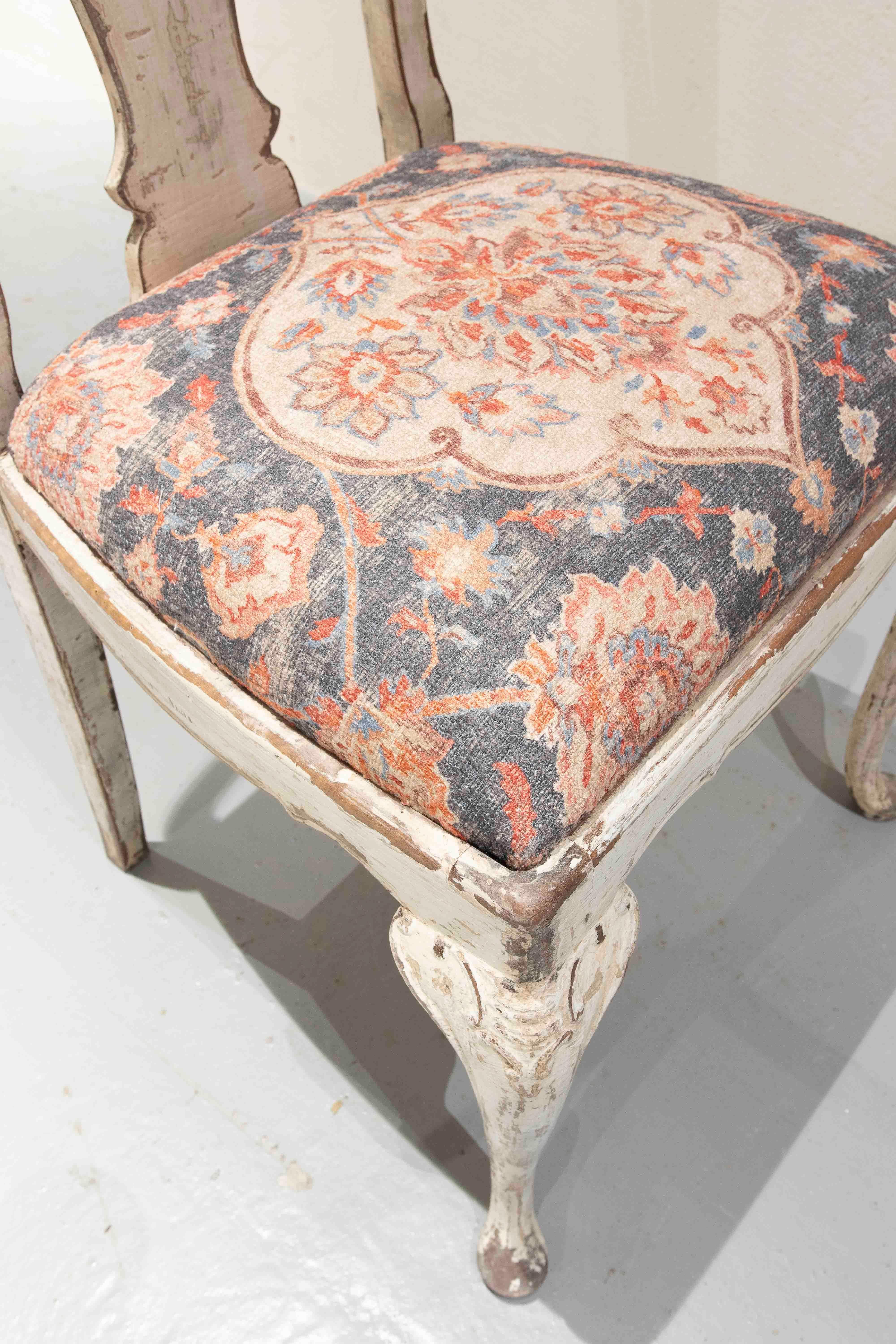 1950s Set of Six Antique Louis XV Style Chairs with Classic Upholstery en vente 6