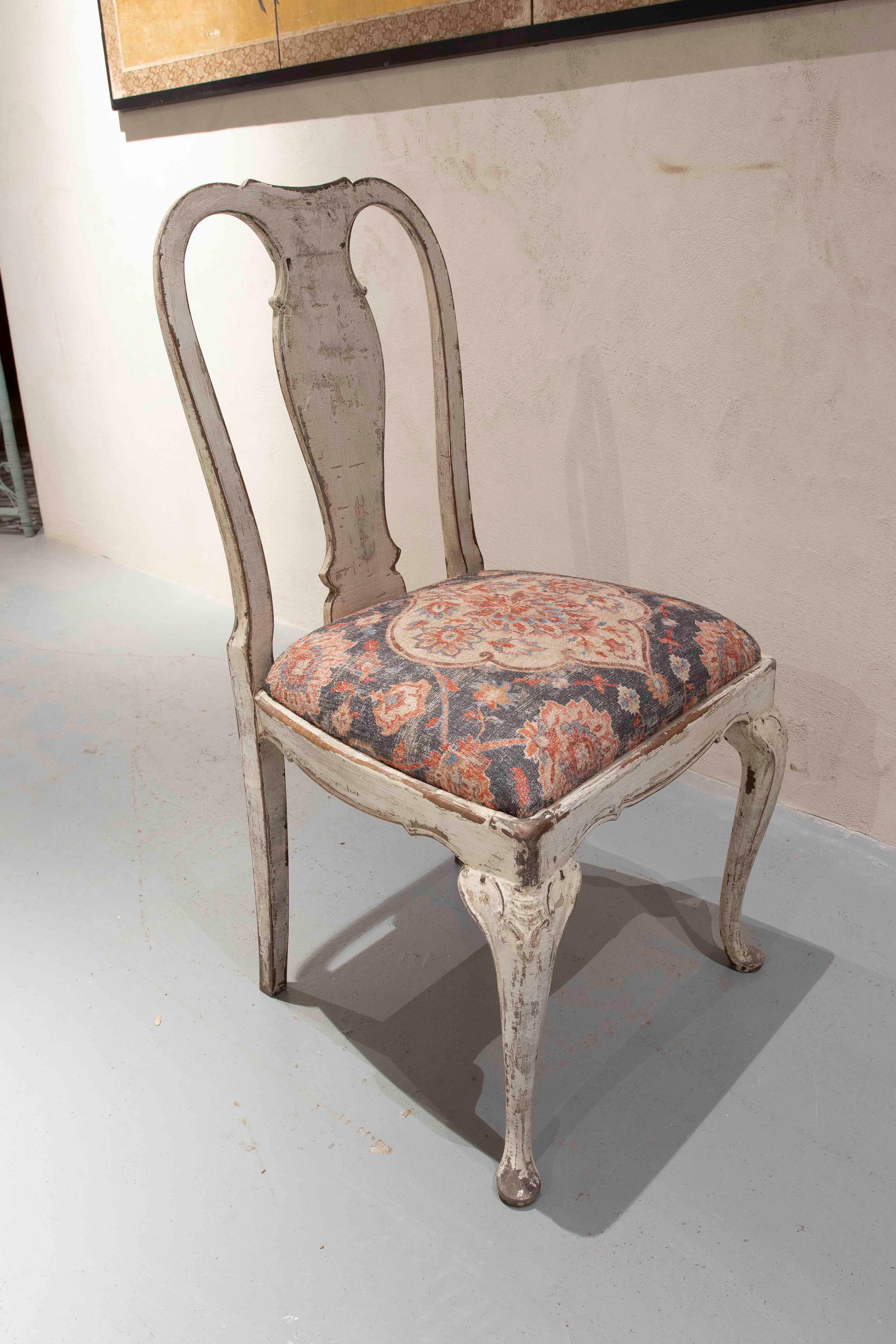 1950s Set of Six Antique Louis XV Style Chairs with Classic Upholstery en vente 2