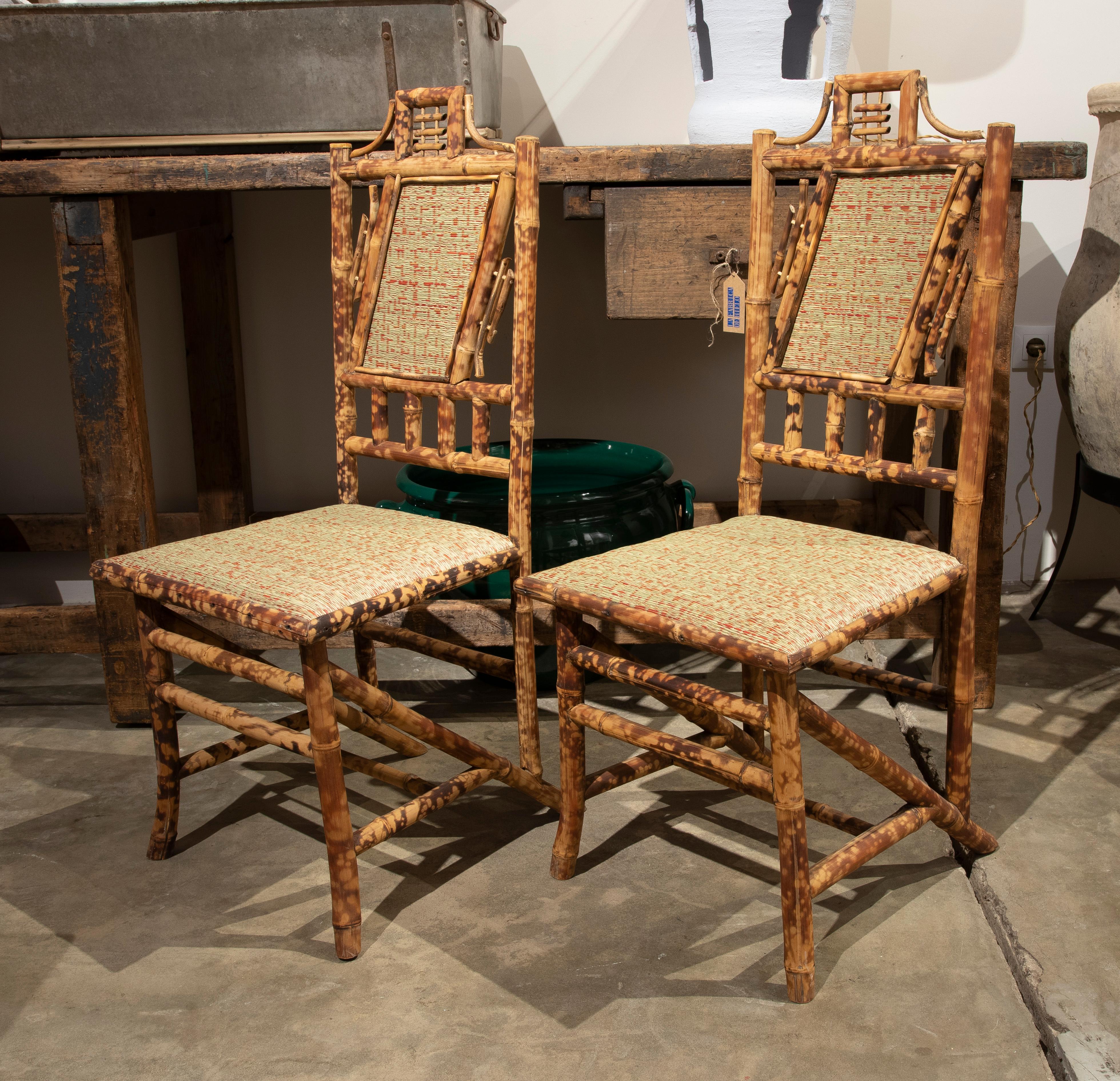 Chinese 1950s Set of Six Bamboo Chairs with Natural Raffia Seat and Backrest For Sale